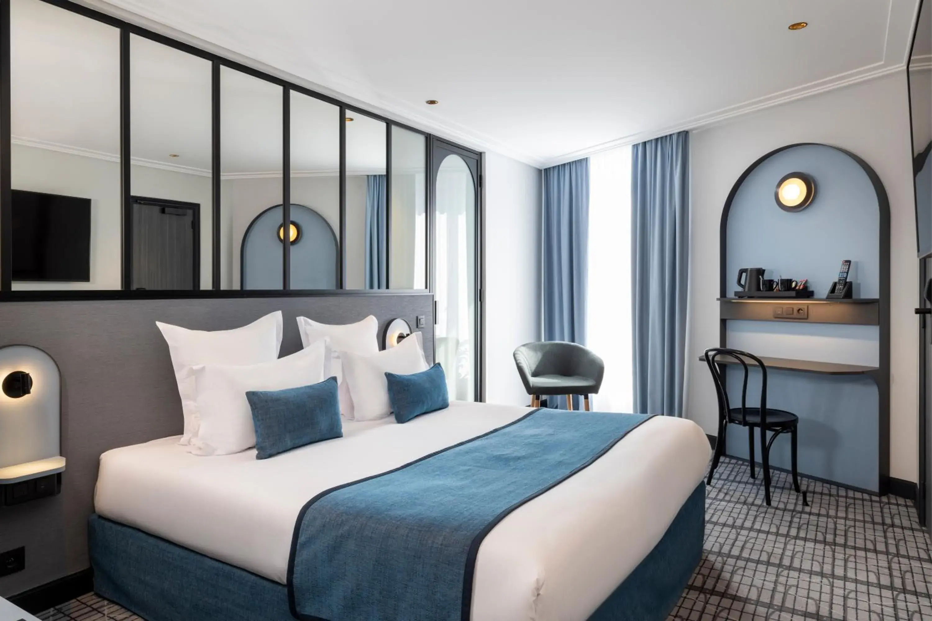 Bedroom, Bed in Hotel de France Gare de Lyon Bastille