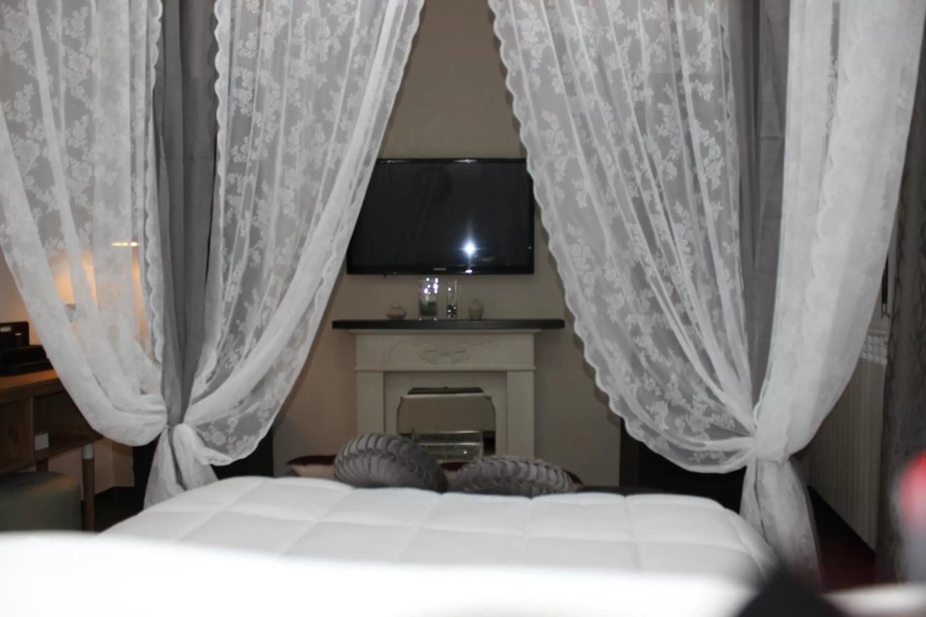 TV and multimedia, Bed in Aparthotel Dei Mercanti