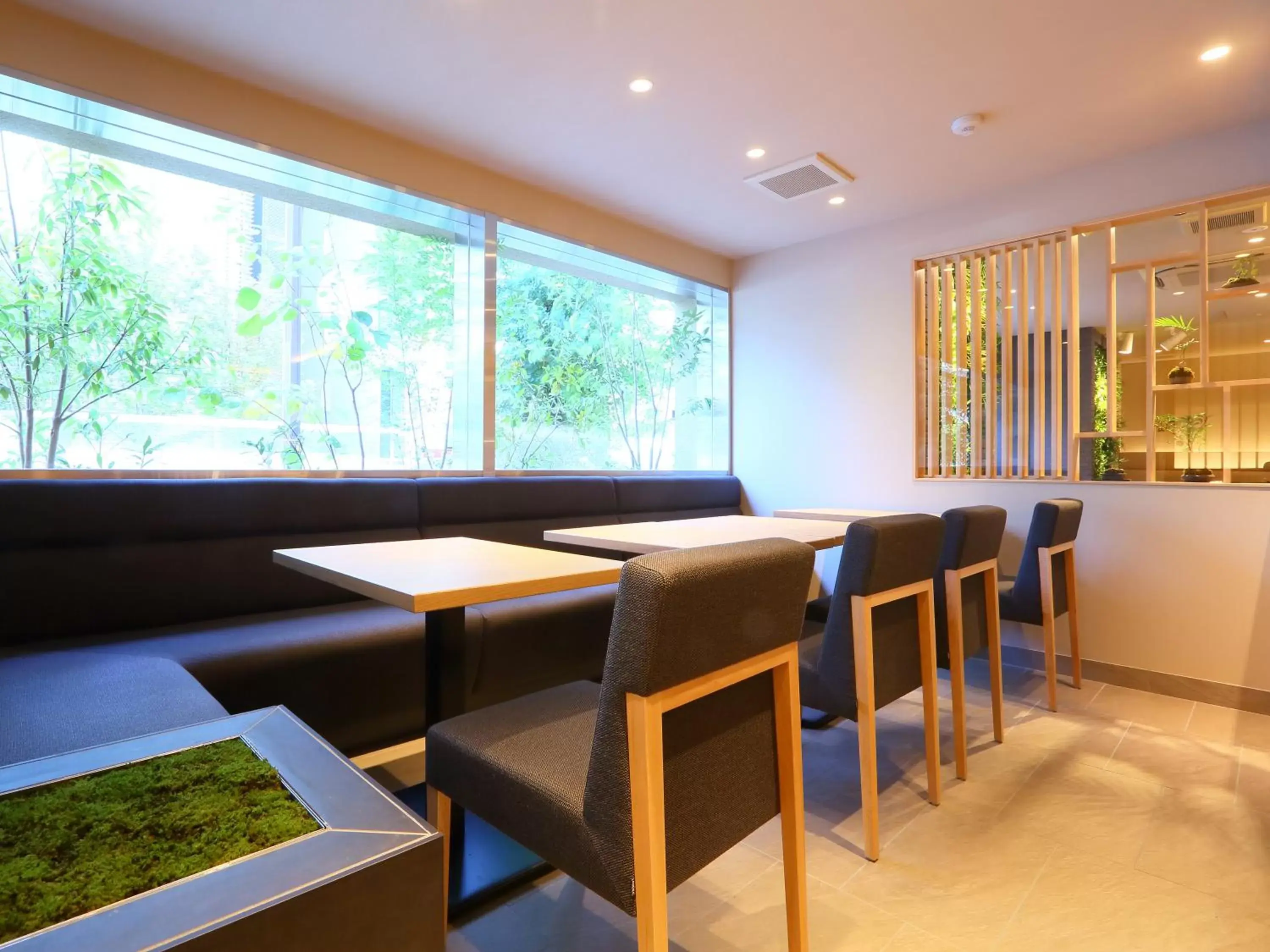 Restaurant/Places to Eat in Hotel Binario Umeda