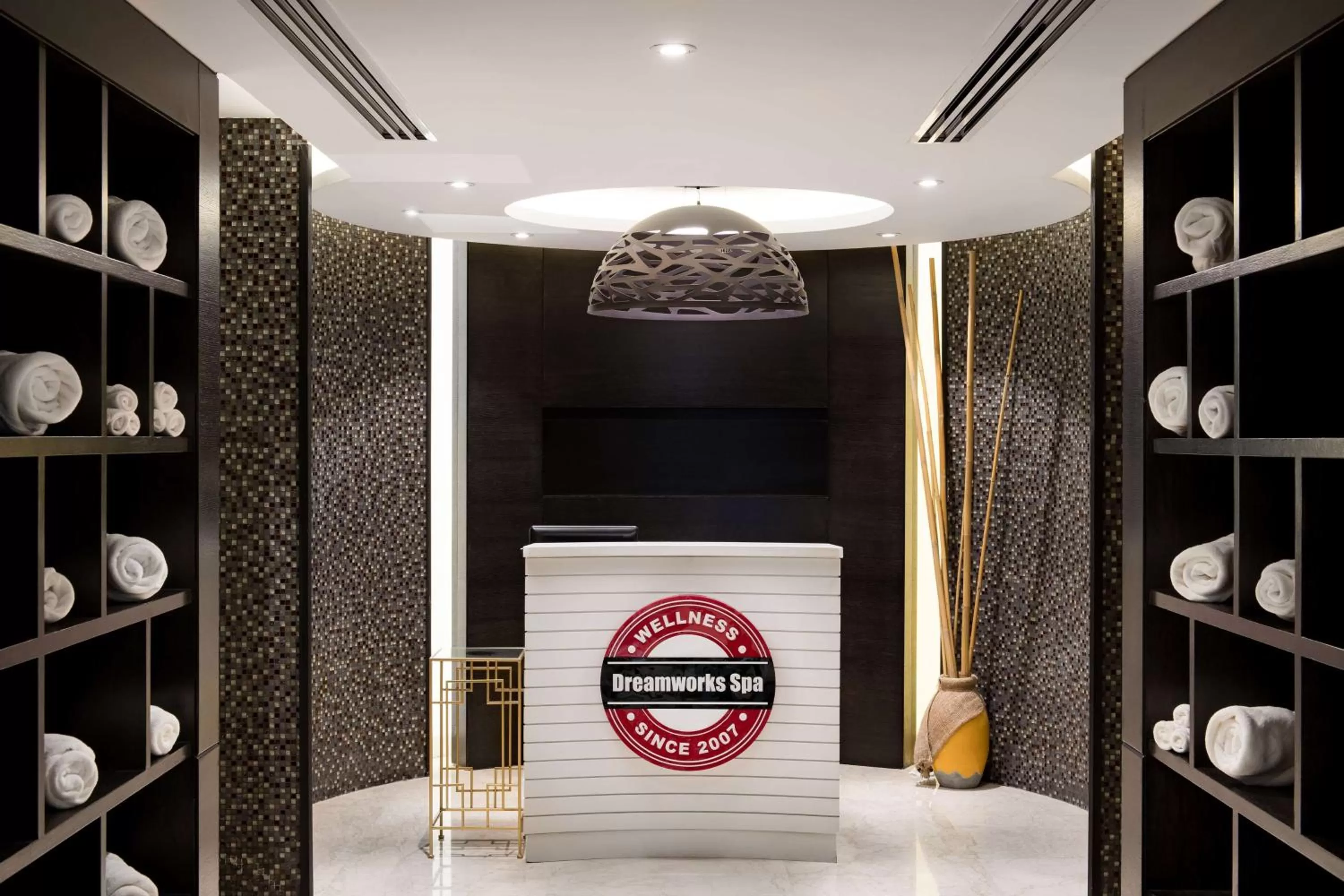 Massage in Radisson Blu Hotel, Dubai Canal View