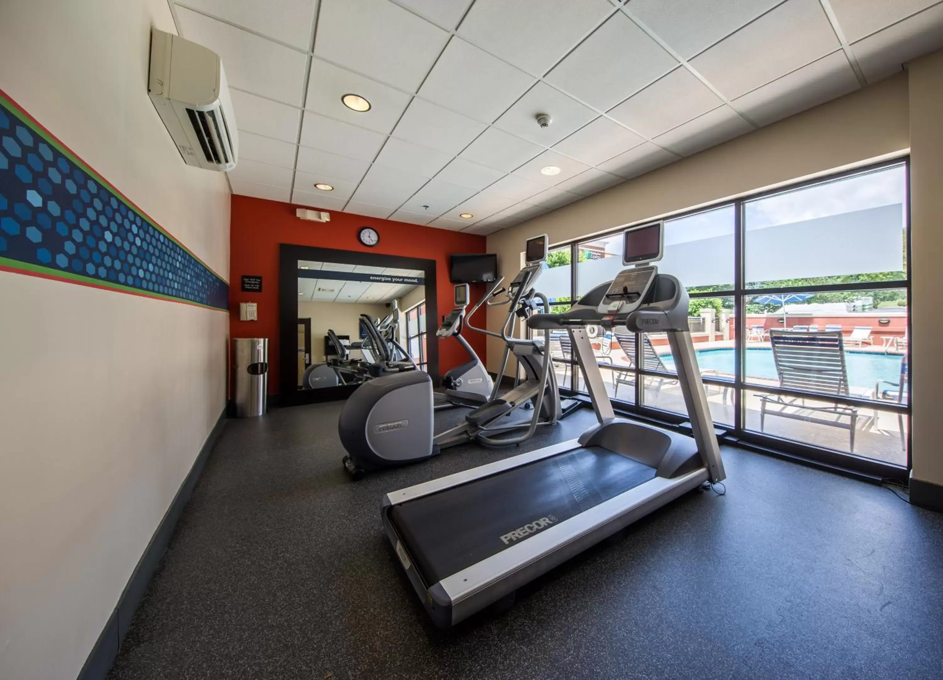 Fitness centre/facilities, Fitness Center/Facilities in Hampton Inn & Suites Burlington