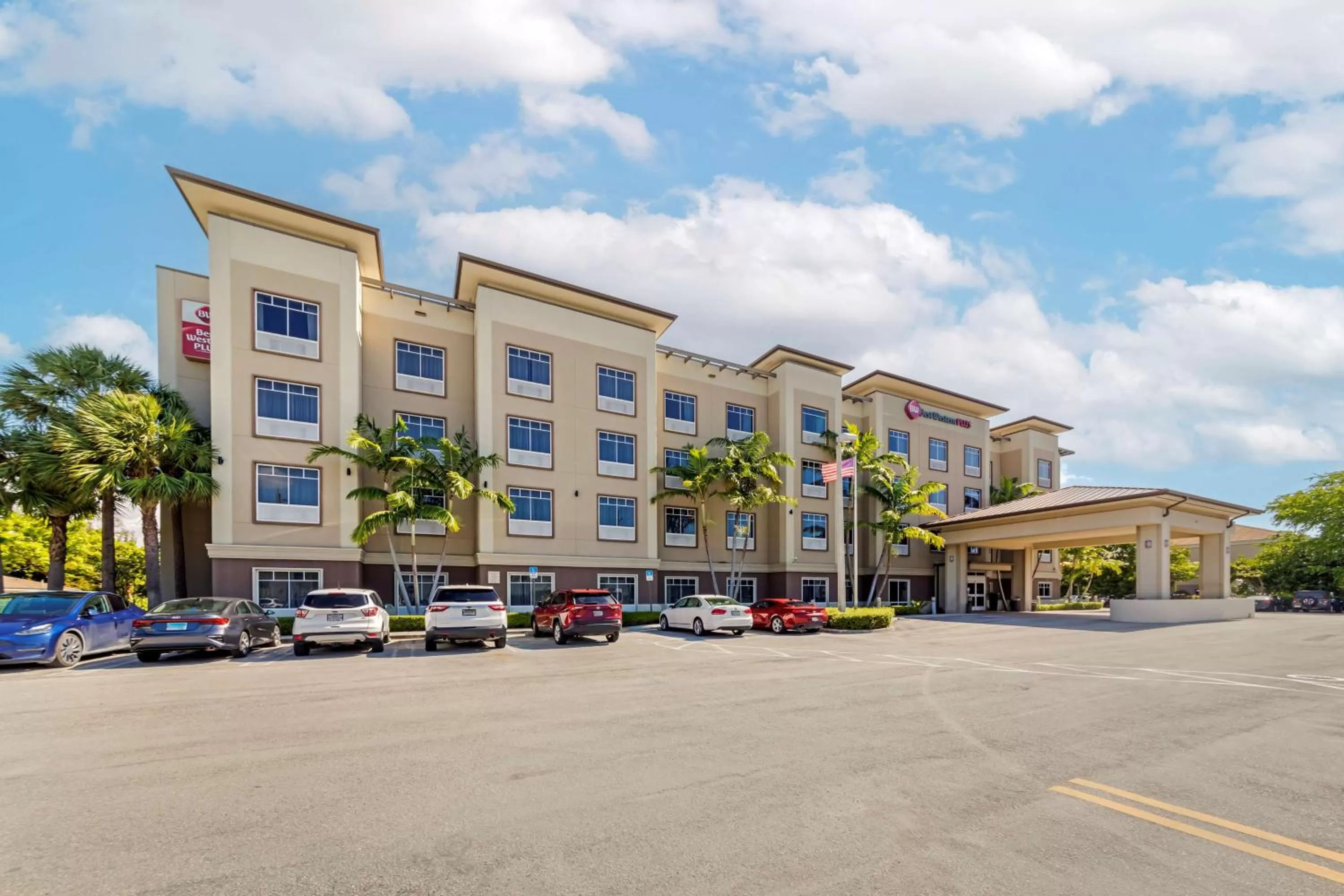 Property building in Best Western Plus Miami Airport North Hotel & Suites