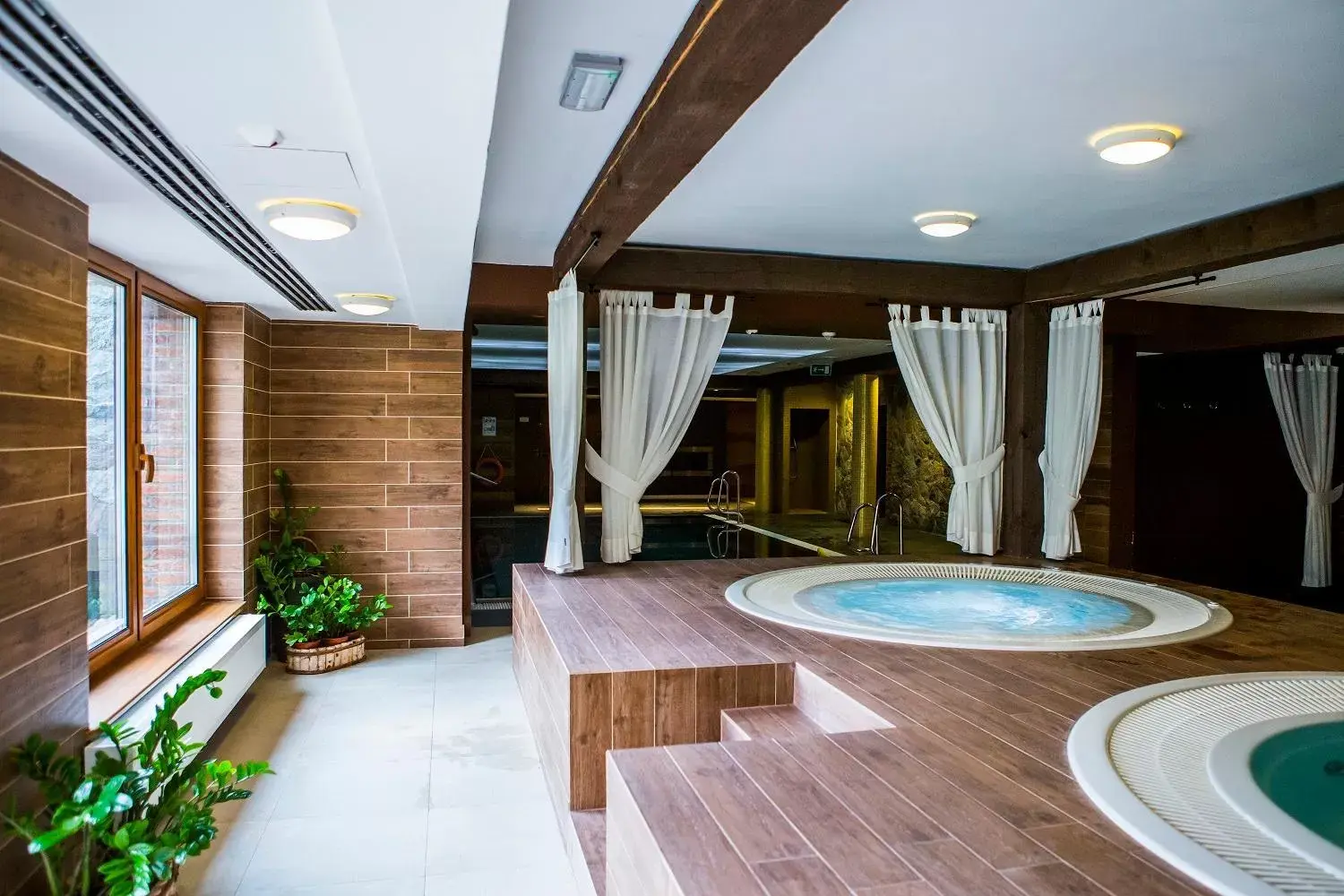 Area and facilities, Swimming Pool in Hotel Aubrecht Country Spa Resort