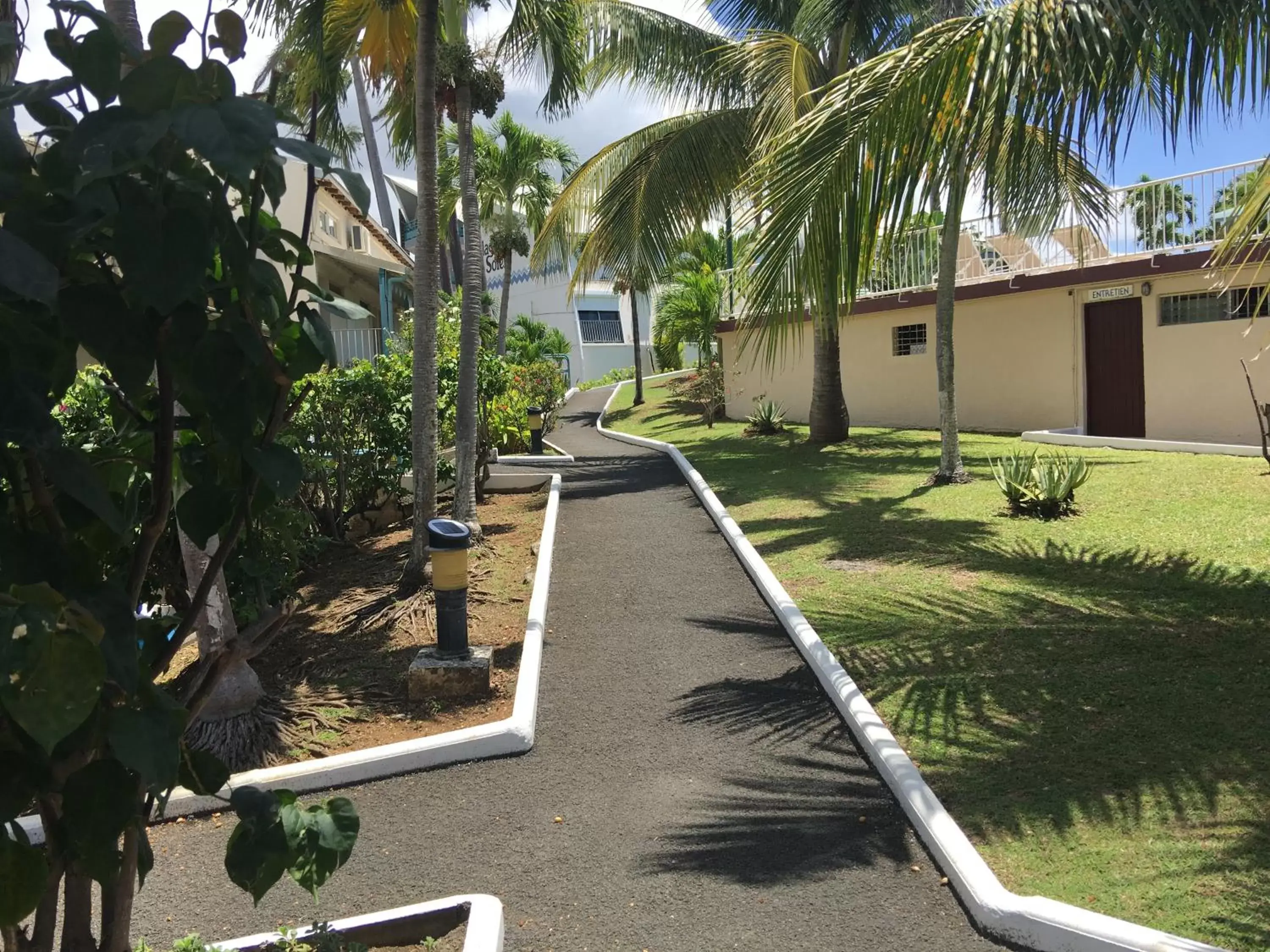 Garden view, Garden in Hotel Village Soleil