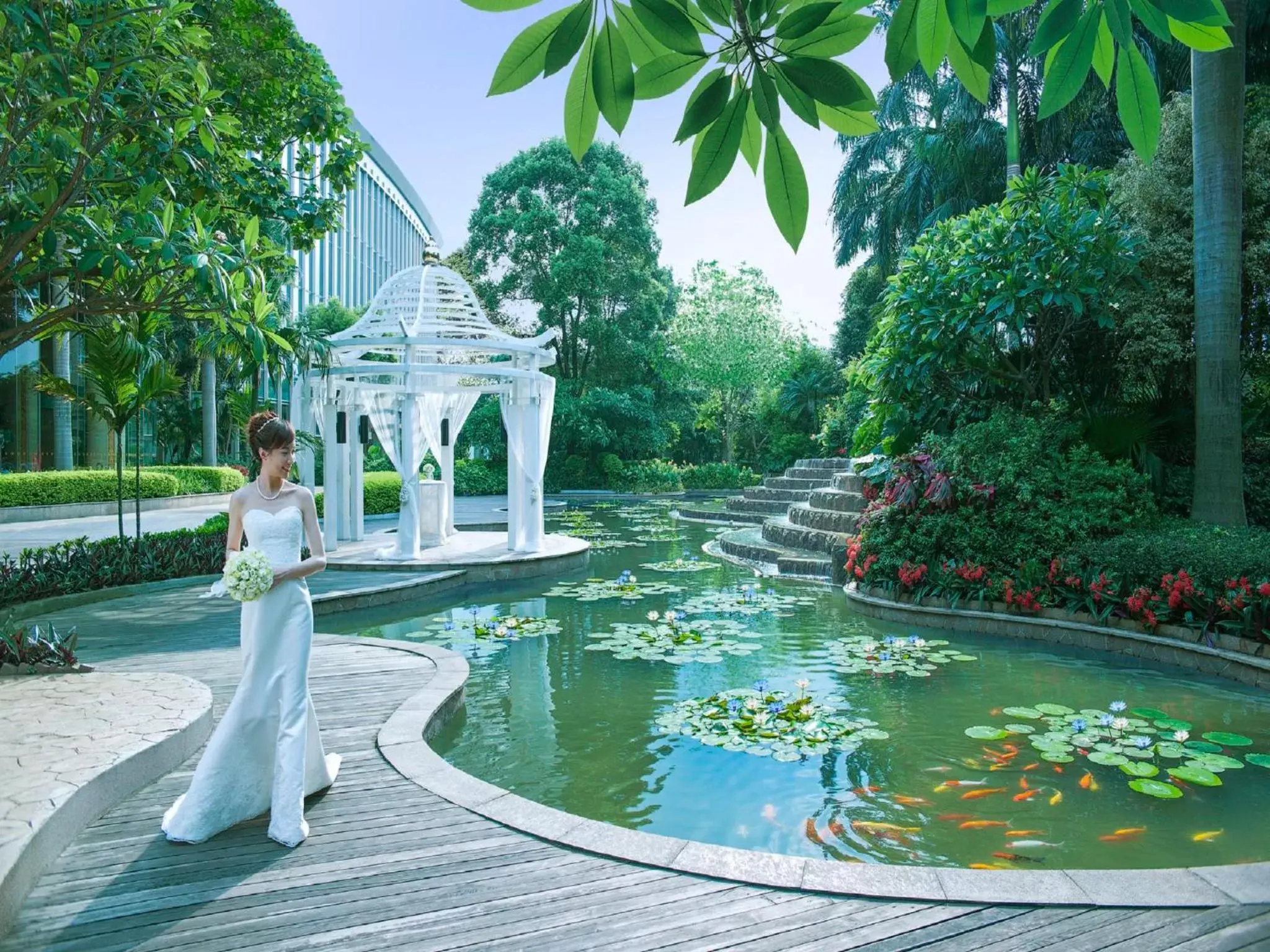 People, Swimming Pool in Shangri-La Guangzhou