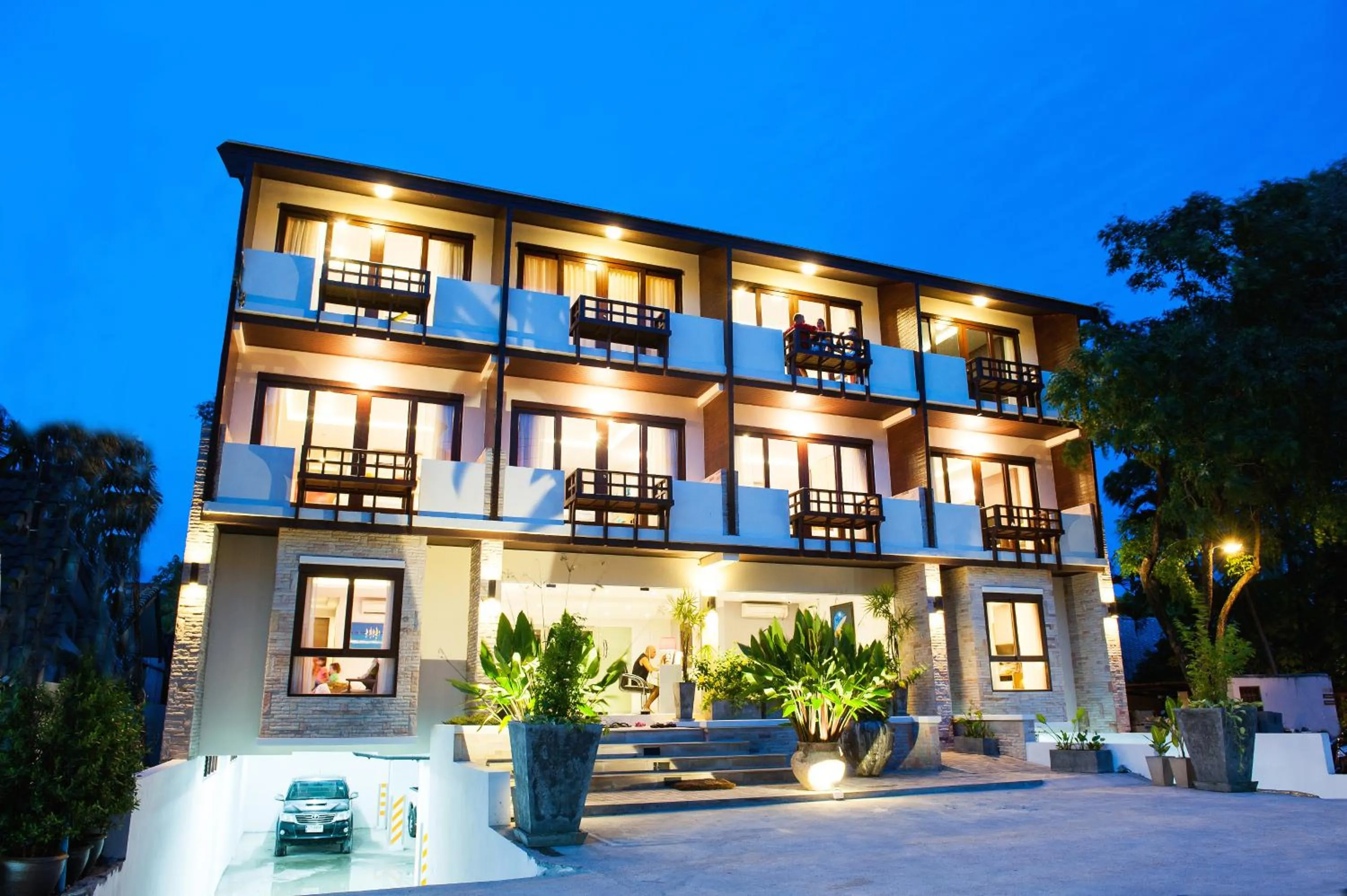 Facade/entrance in Montien House - SHA Plus