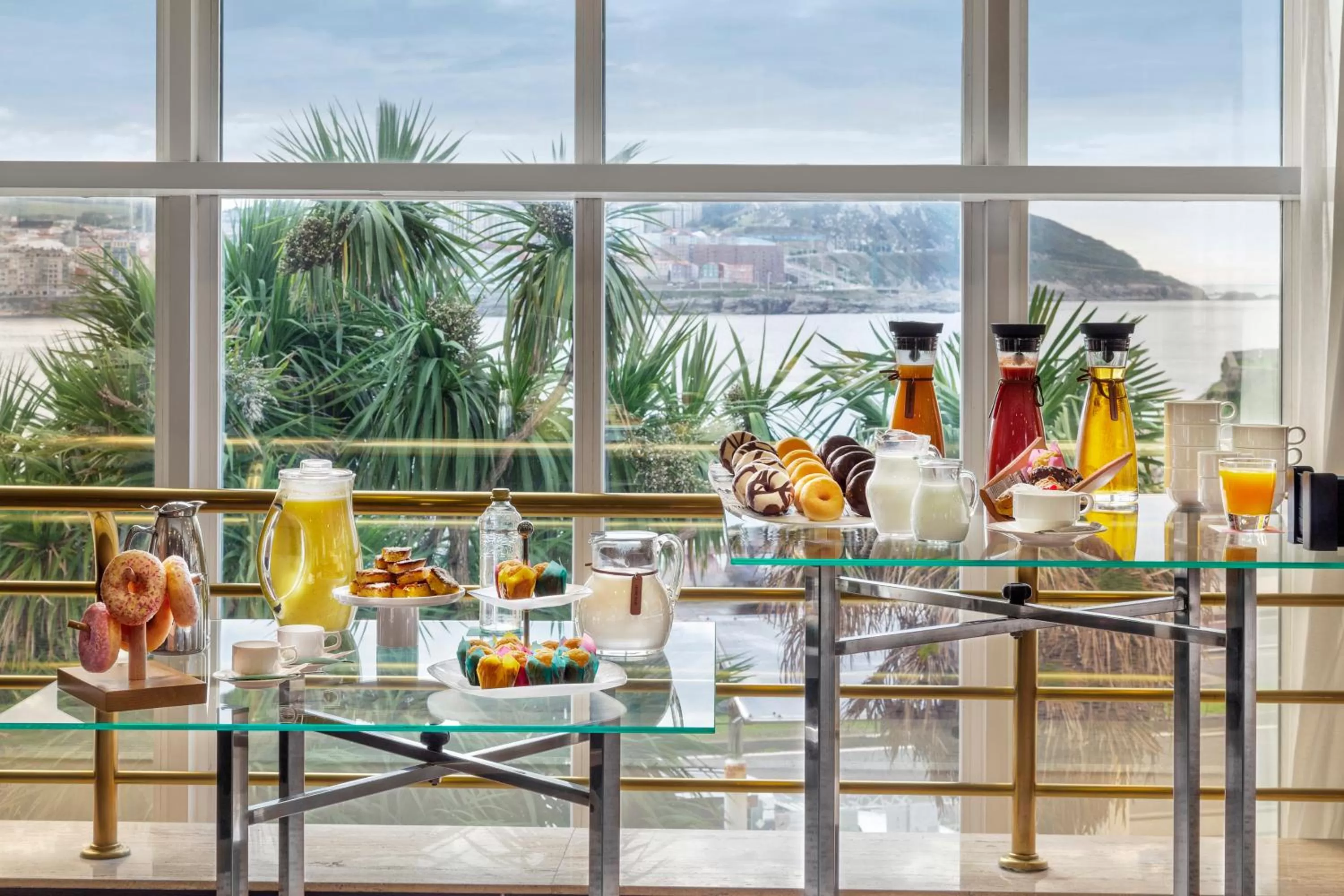 Restaurant/places to eat in Melia Maria Pita