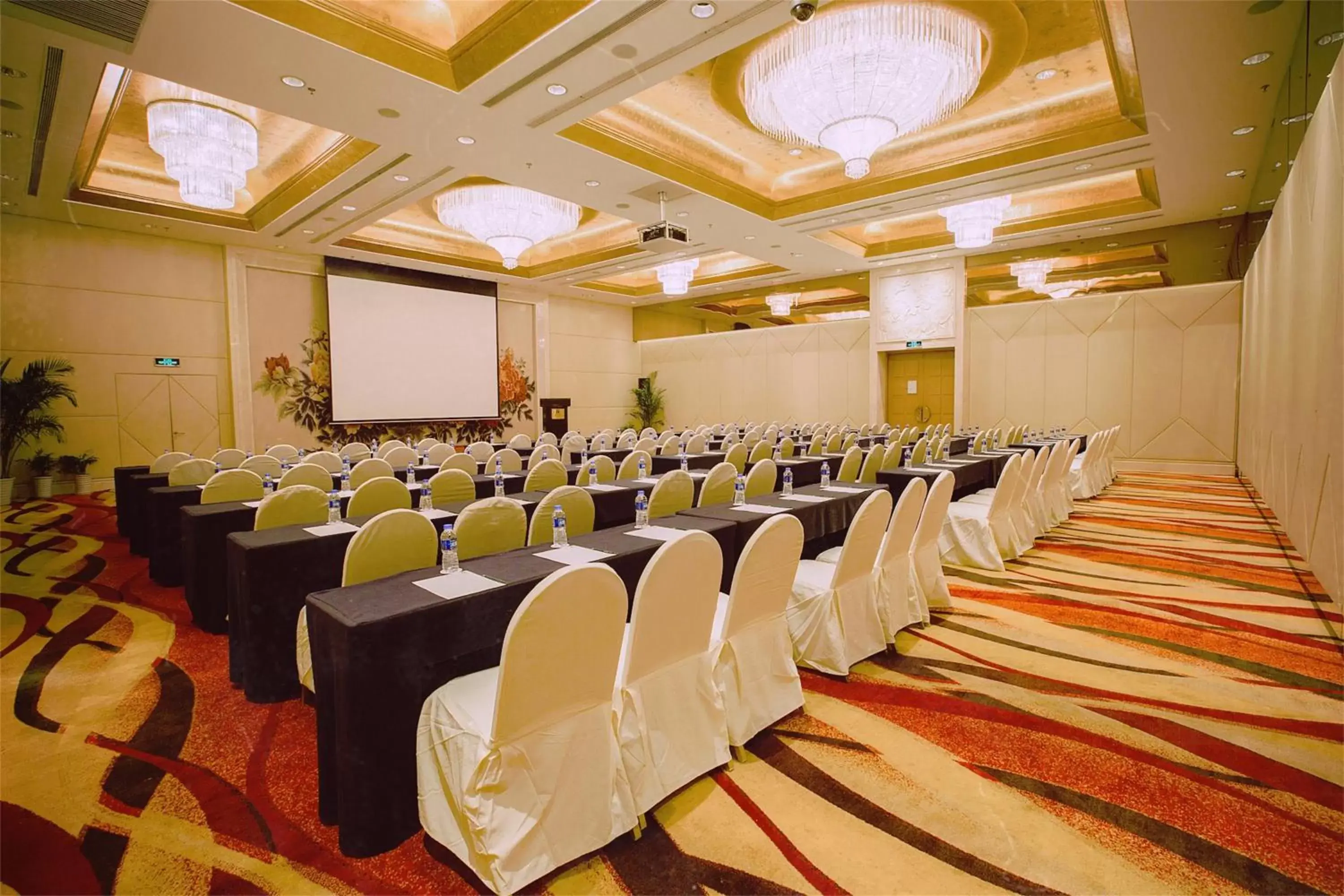 Banquet/Function facilities in Holiday Inn Shanghai Pudong, an IHG Hotel