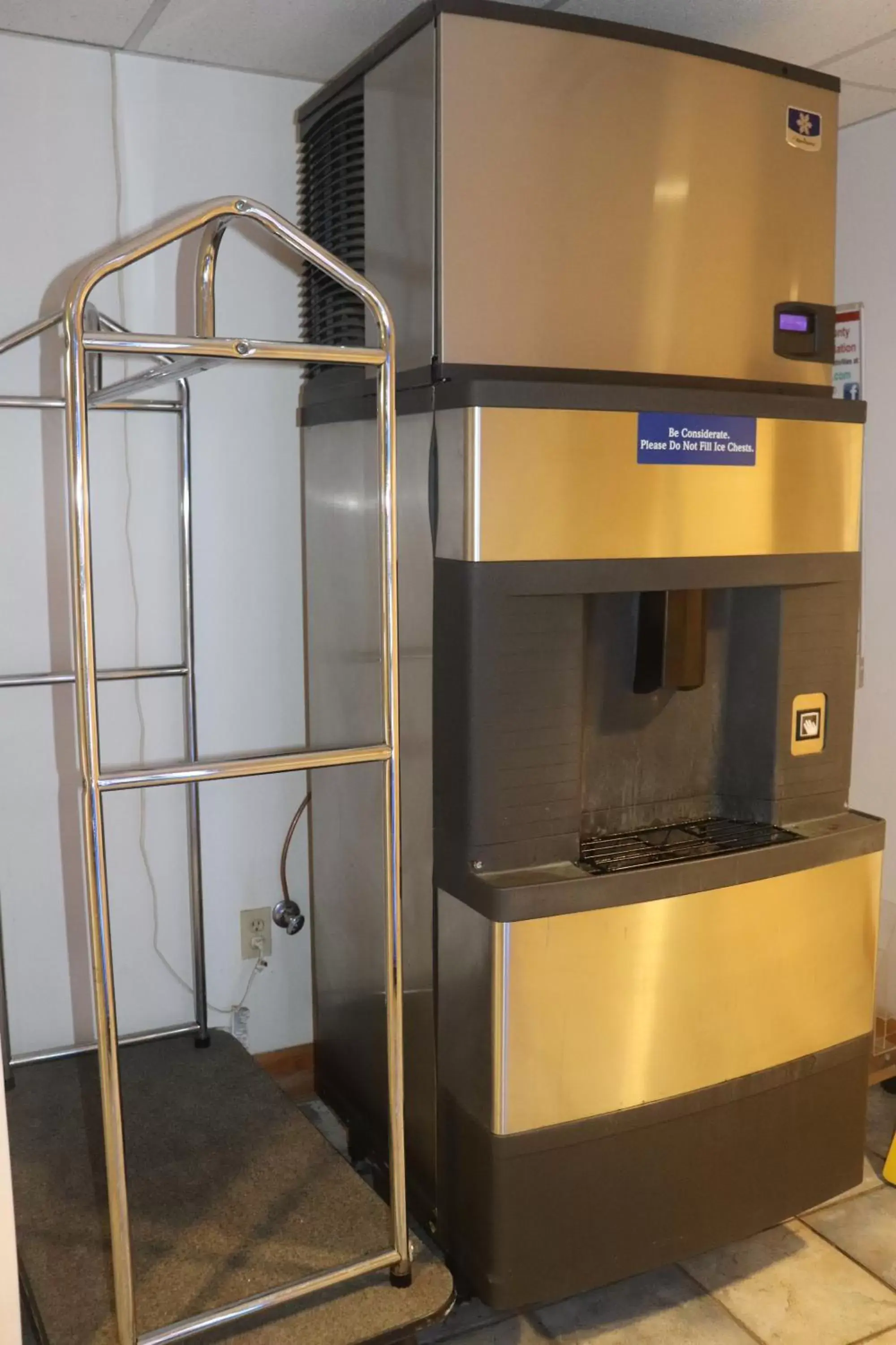 Lobby or reception in Howard Johnson by Wyndham Tifton GA I-75 Lobby or reception in Howard Johnson by Wyndham Tifton GA I-75