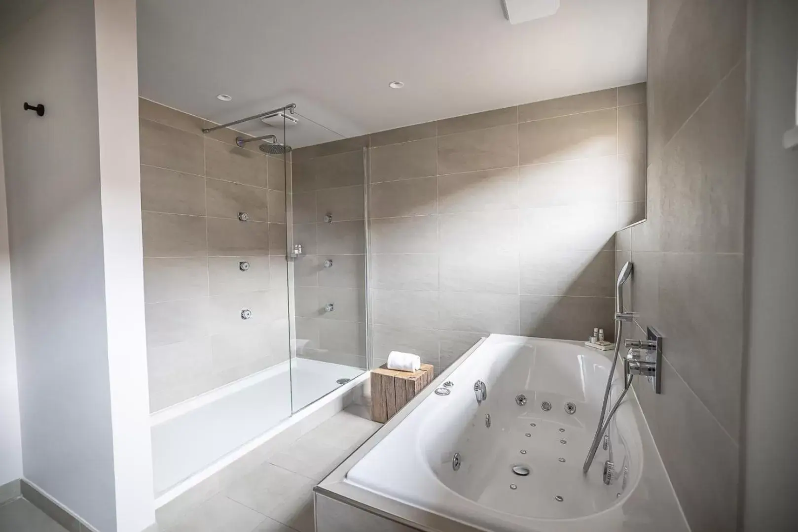 Bathroom in Relais et Châteaux Le Chambard