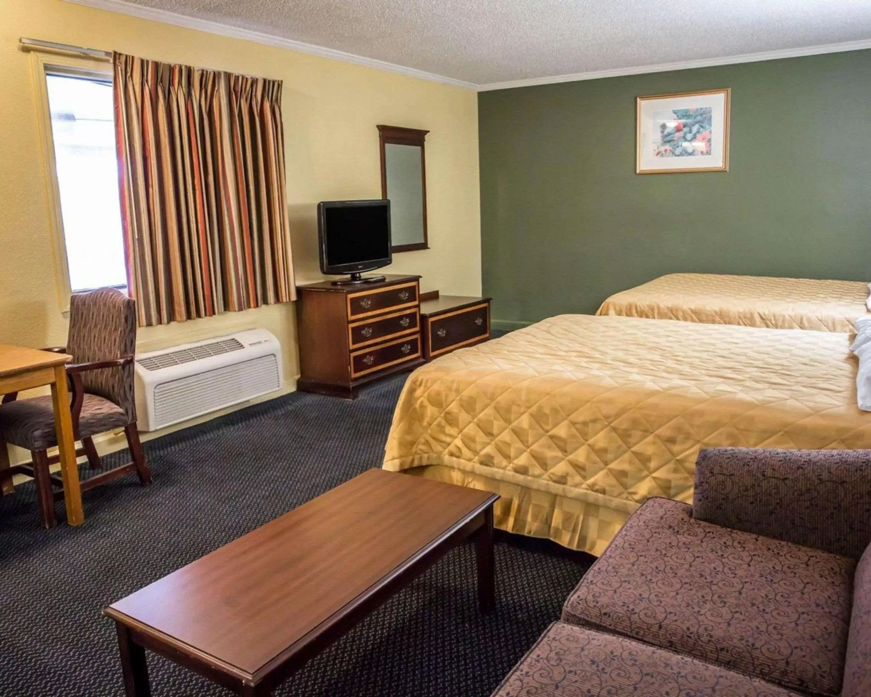 Photo of the whole room in Rodeway Inn & Suites Plymouth Hwy 64