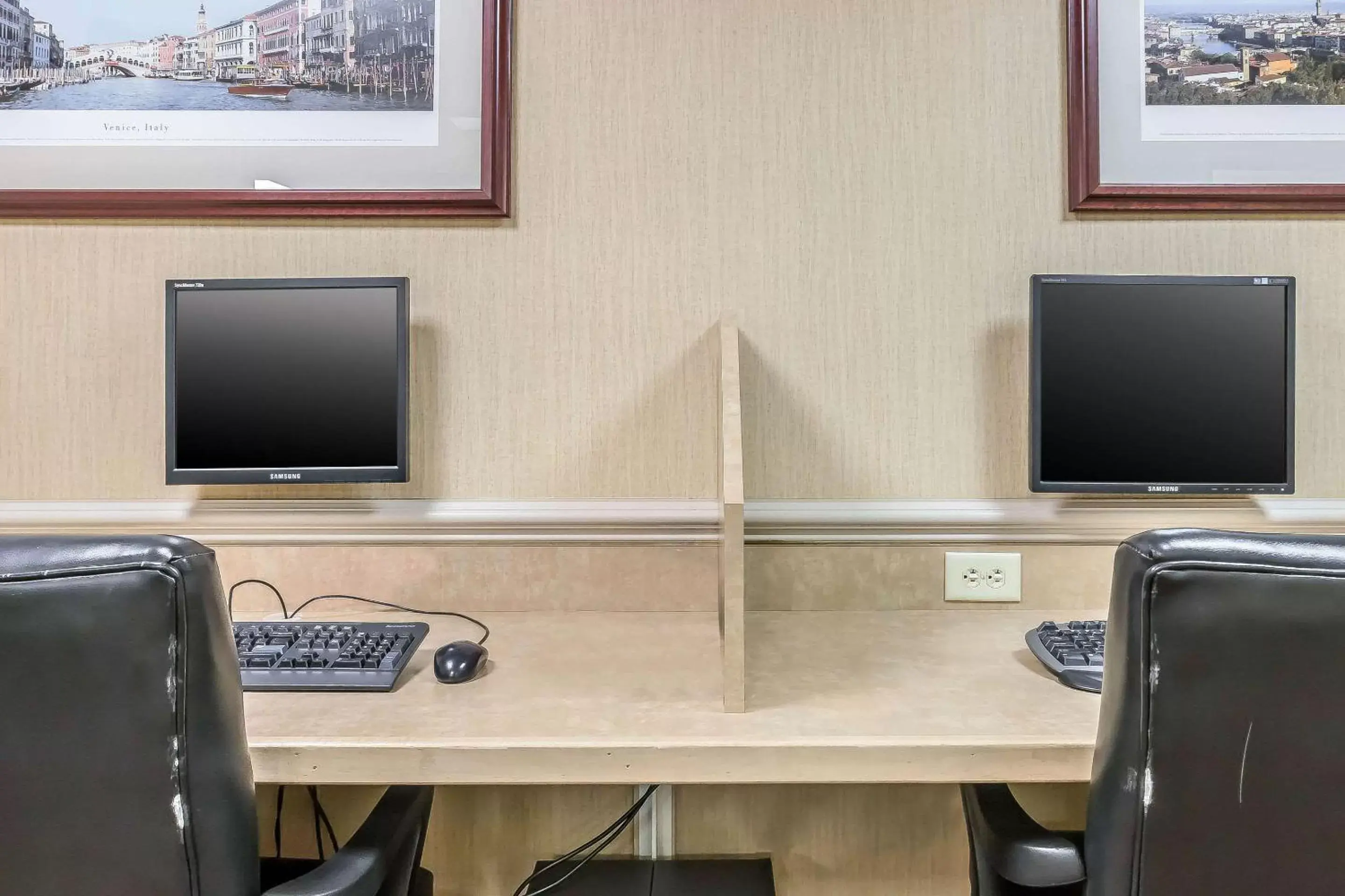 On site, Business Area/Conference Room in Comfort Inn Plainwell