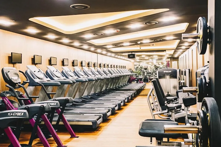 Fitness centre/facilities in I Square Hotel