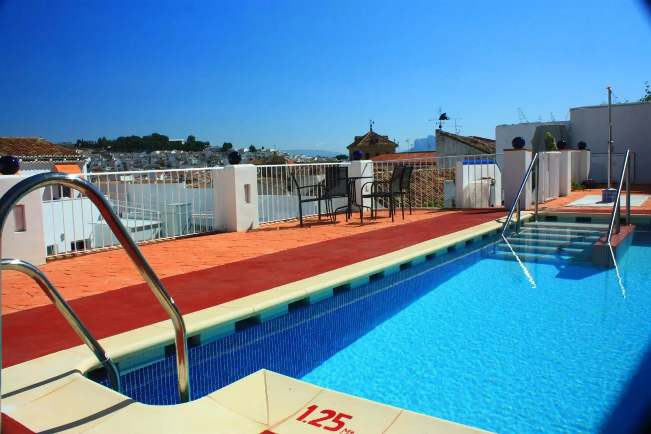 Garden, Swimming Pool in Hotel Infante Antequera