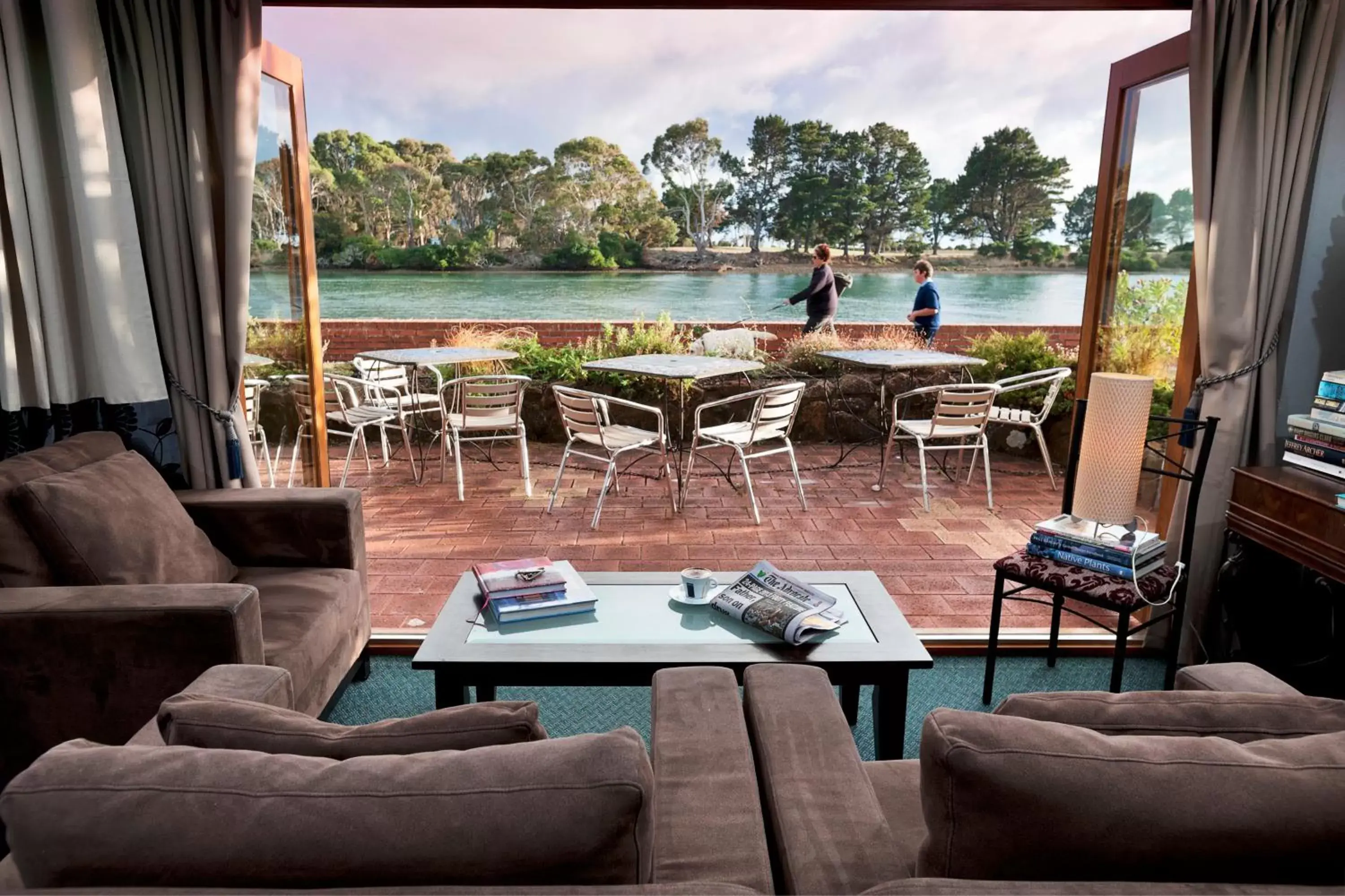 River view, Seating Area in Burnie Airport Motel