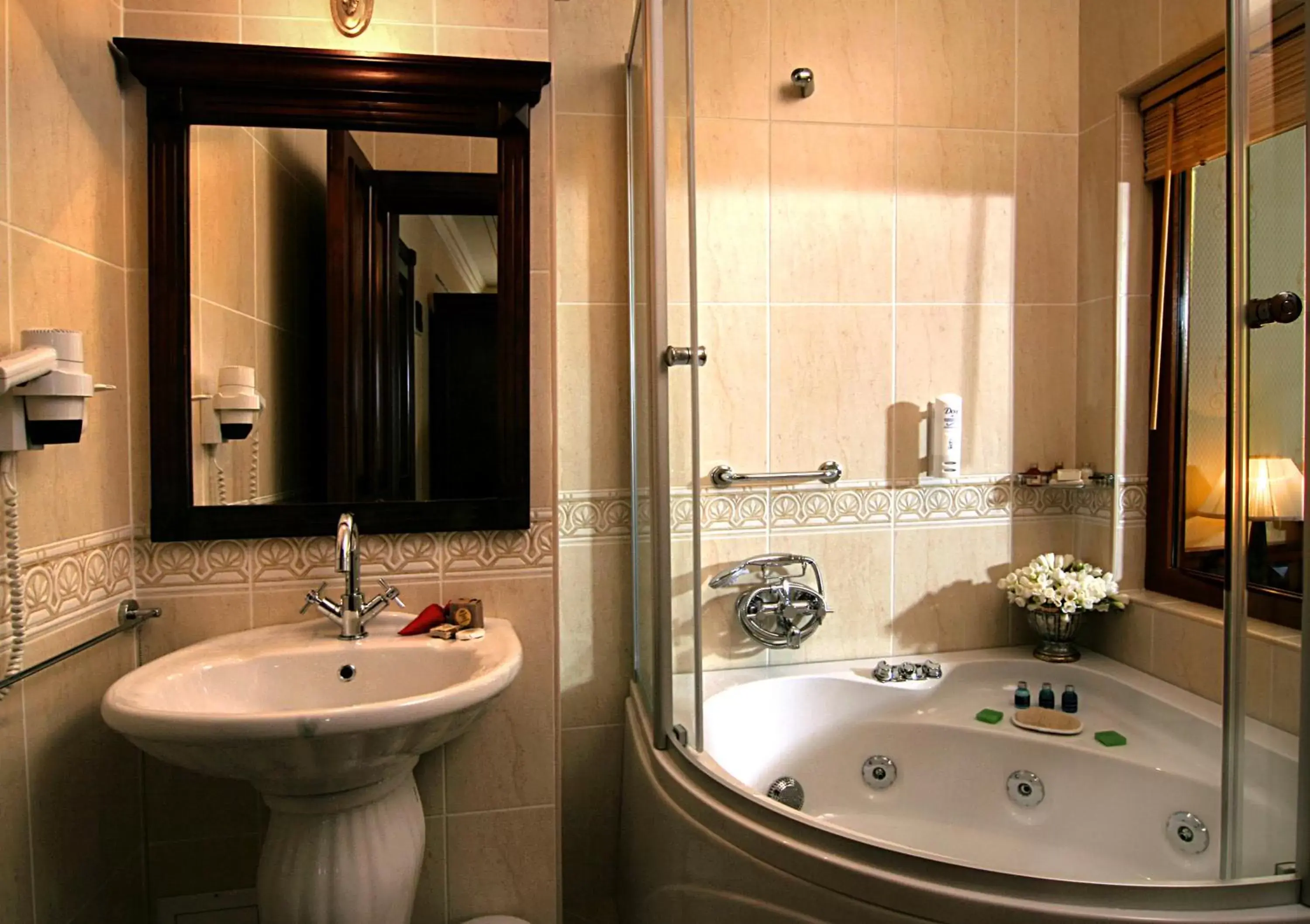 Bathroom in Dersaadet Hotel Istanbul