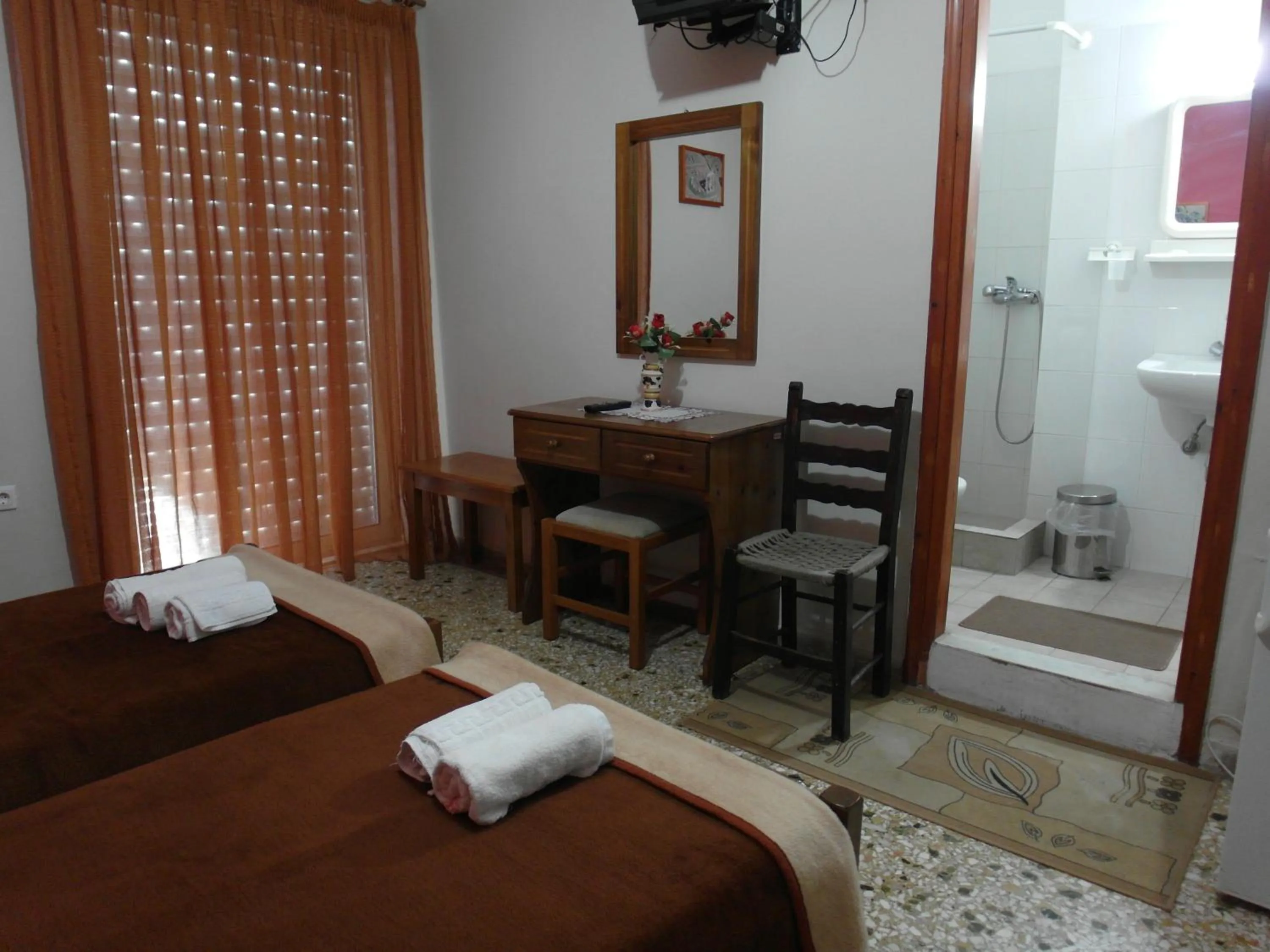Photo of the whole room, Bed in Hotel Alexandrion