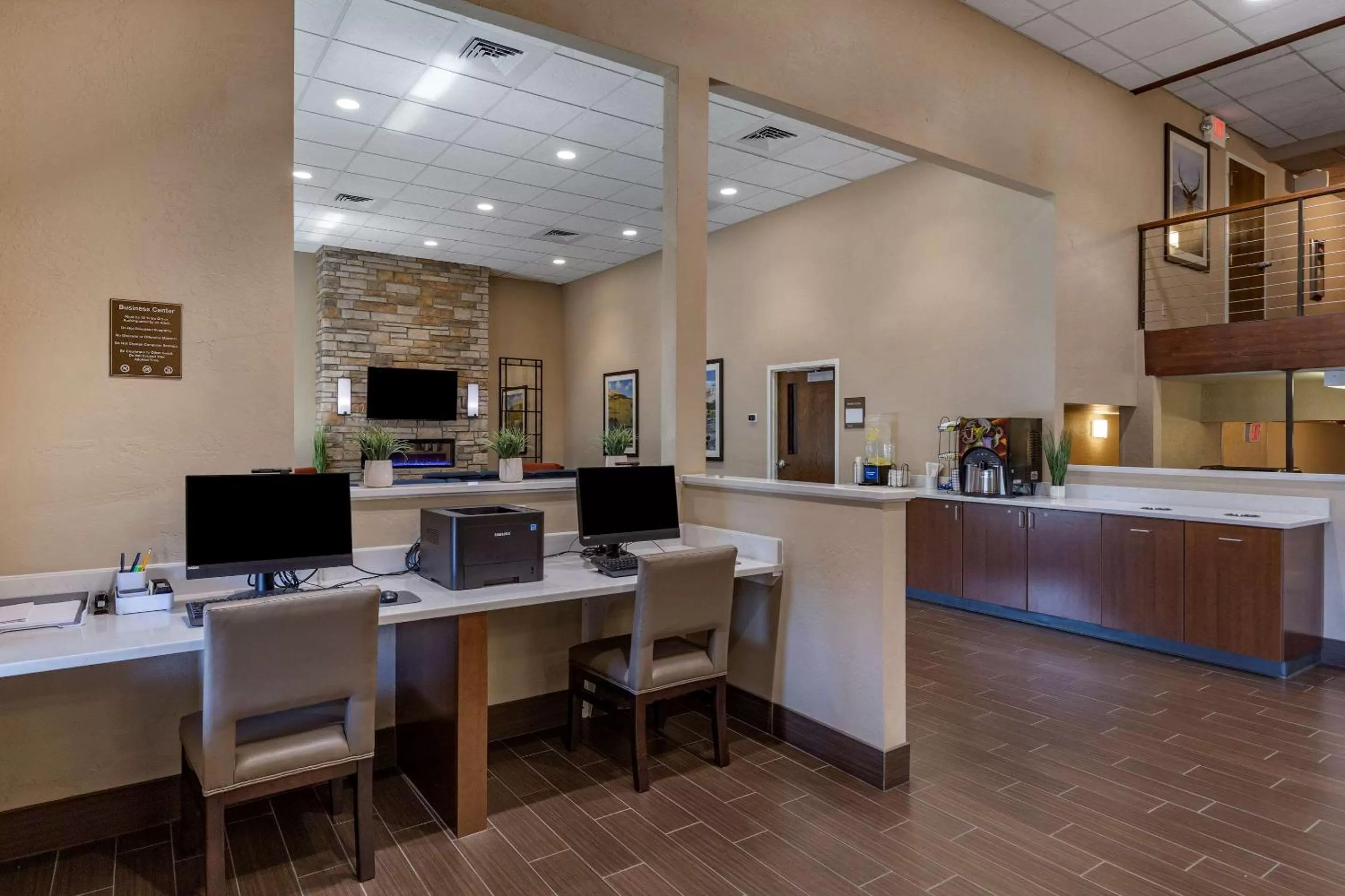 Business facilities in Garner Hotel Butte by IHG