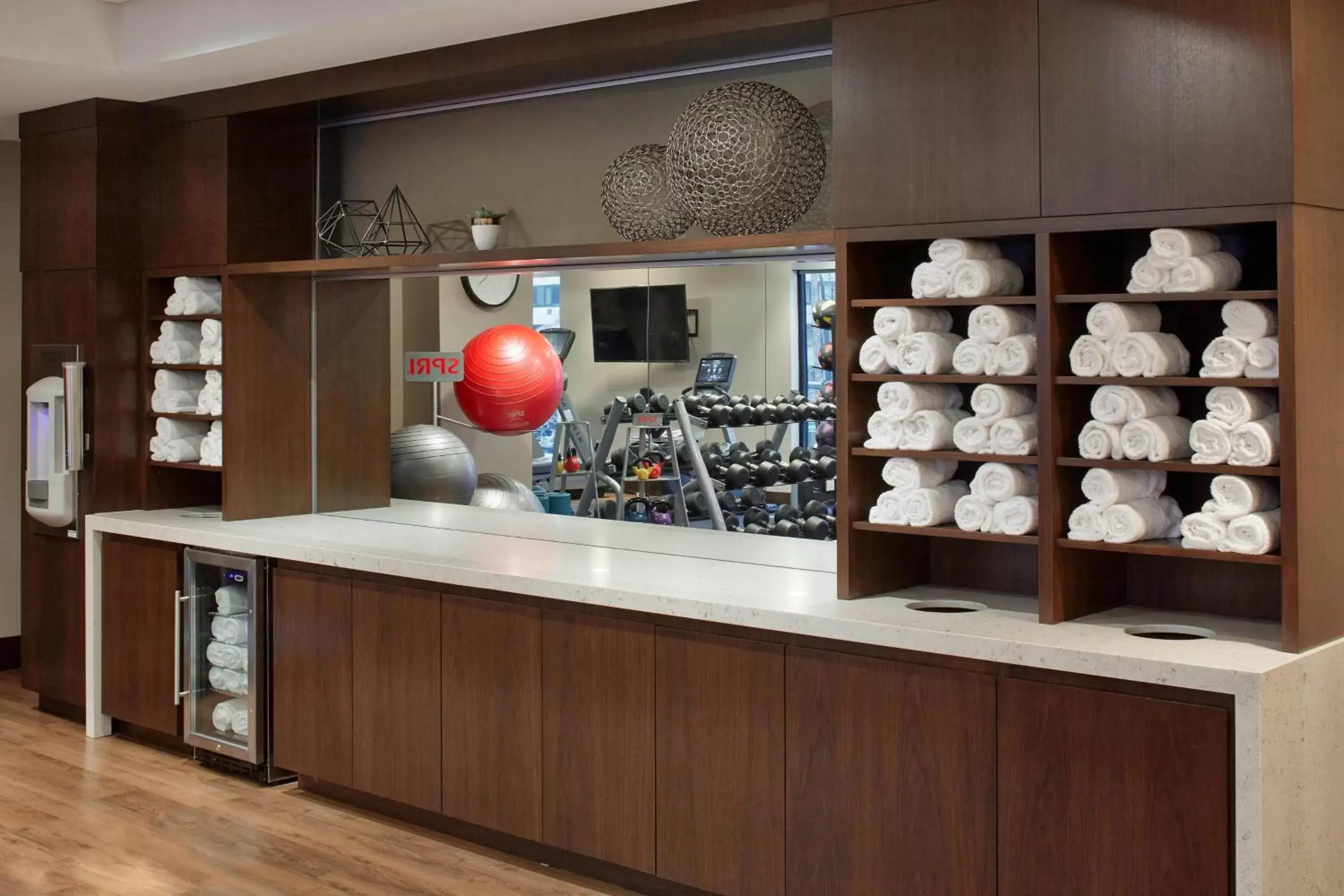 Fitness centre/facilities, Kitchen/Kitchenette in AC Hotel by Marriott Minneapolis Downtown