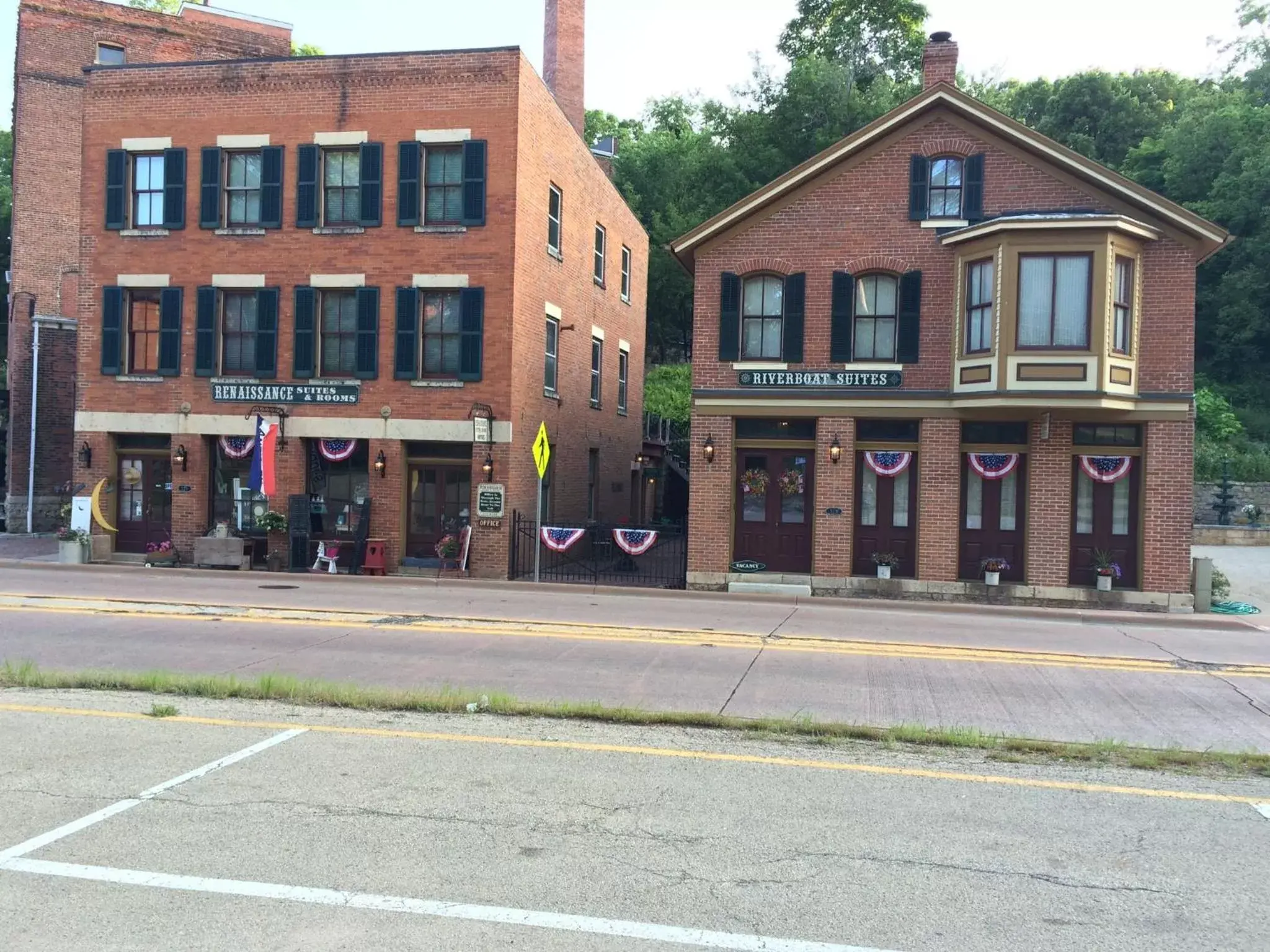 Property Building in Riverboat Suites