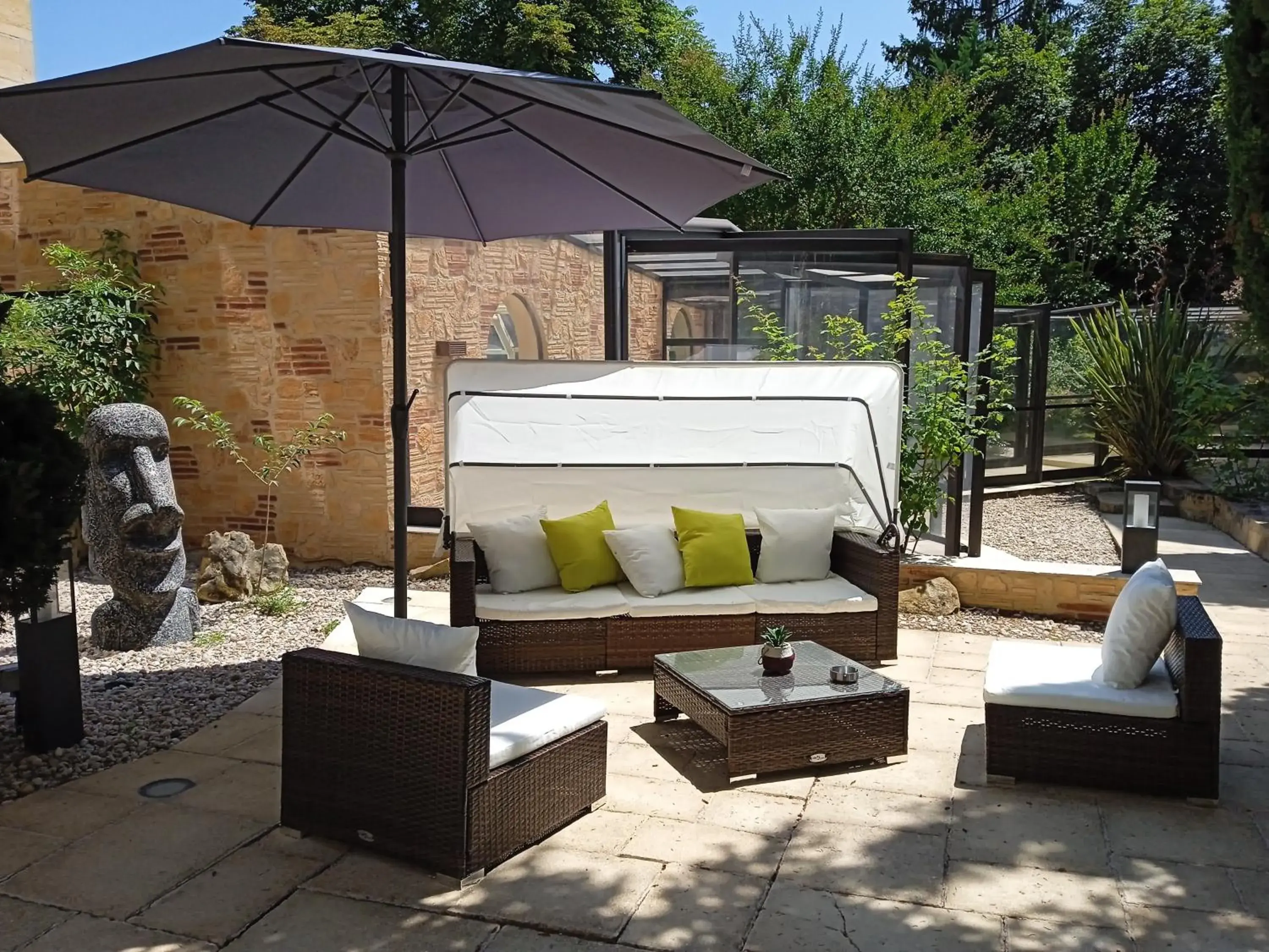 Balcony/Terrace in Clos La Boëtie & Spa