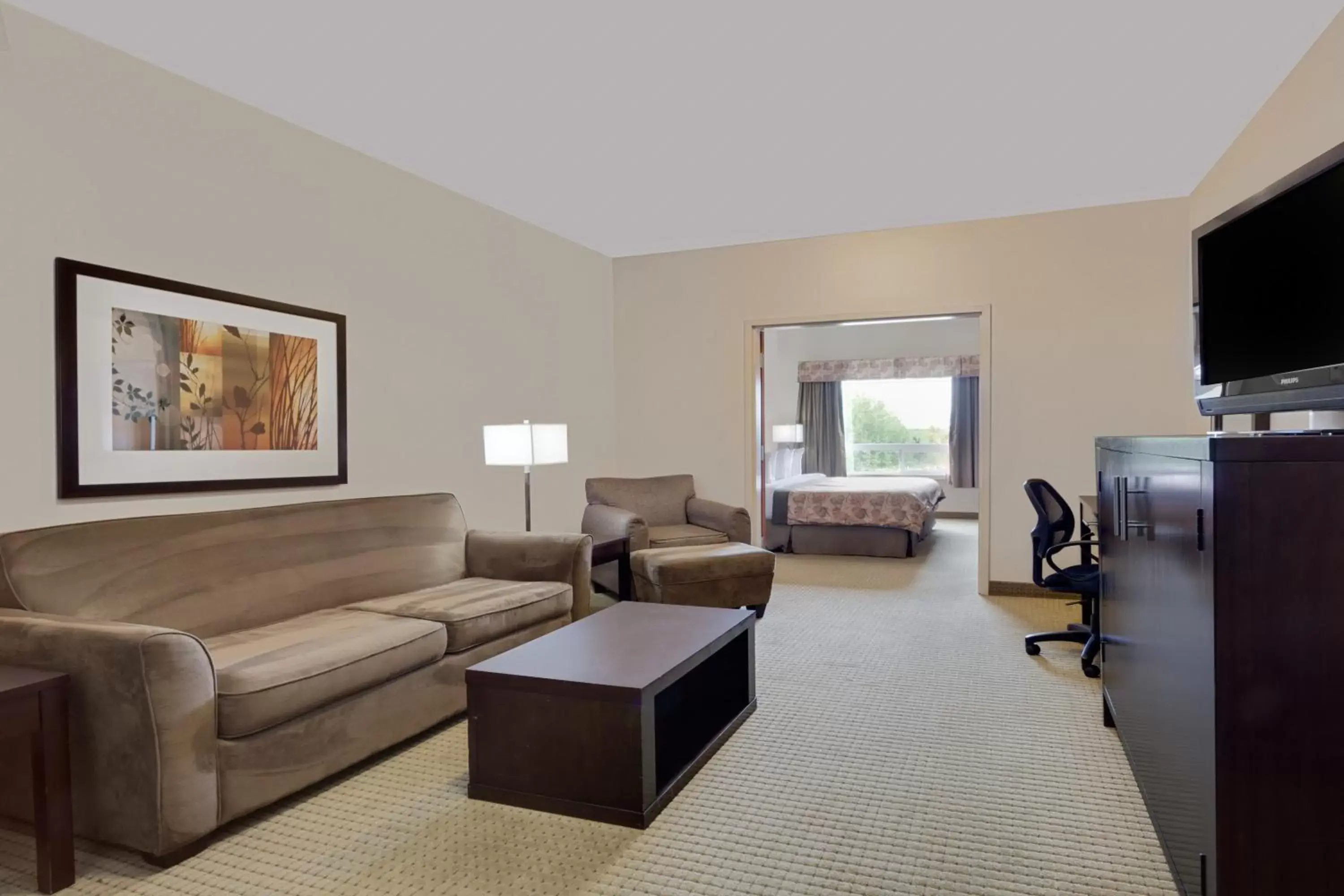 Bedroom, Seating Area in Ramada by Wyndham Lac La Biche