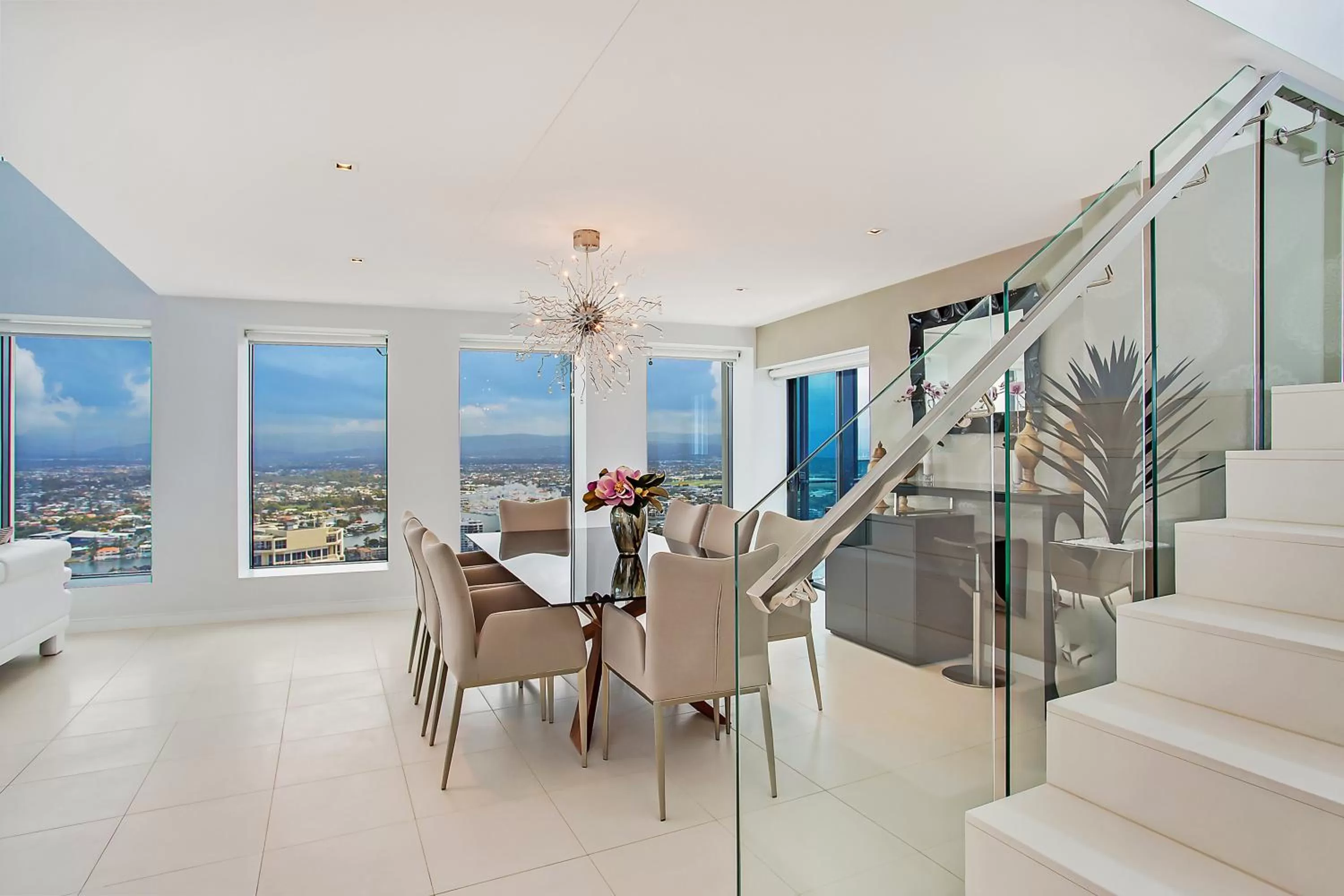 Living room in Peppers Soul Surfers Paradise