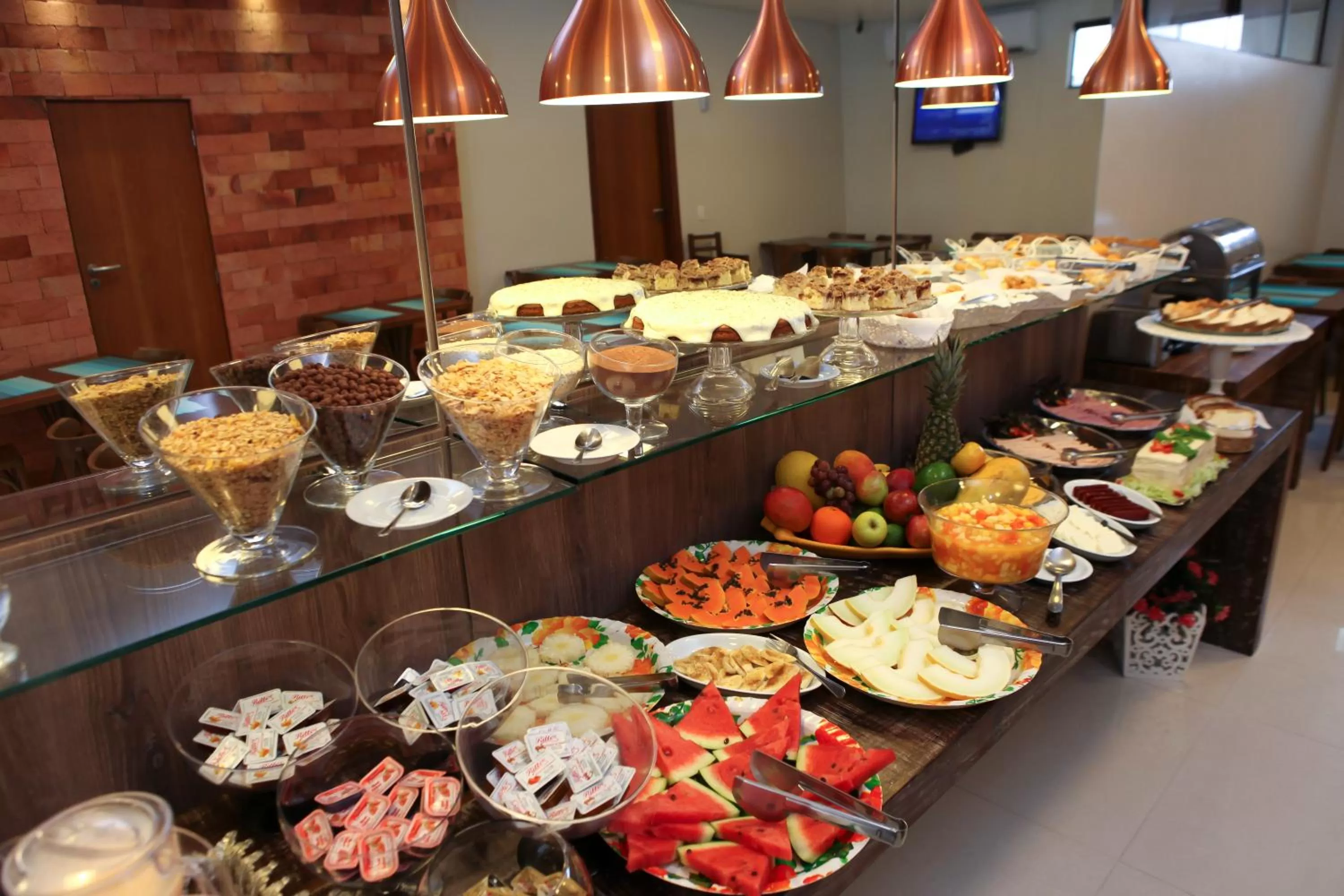 Buffet breakfast in Pousada Atlantique