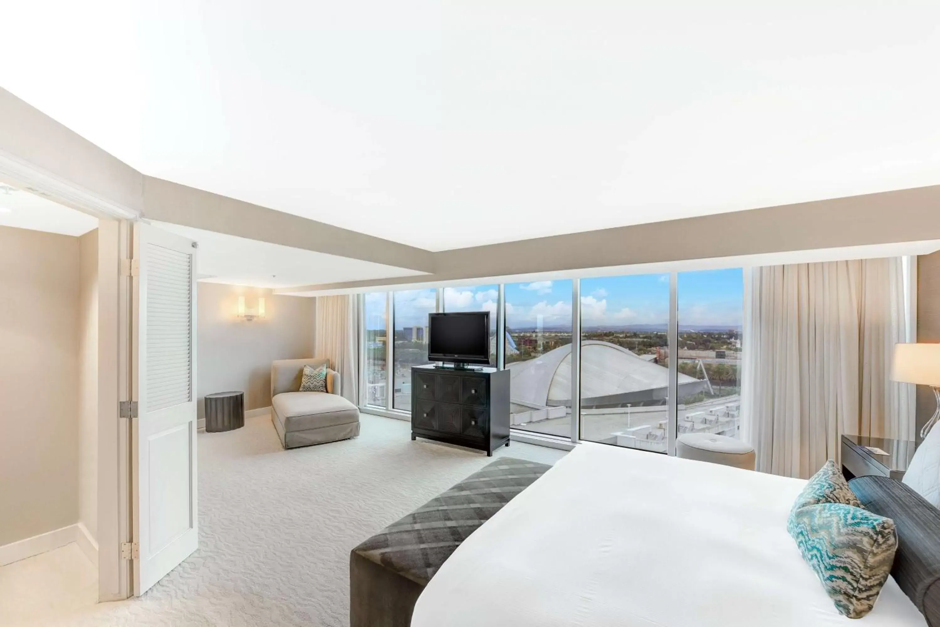 Bedroom in Hilton Anaheim