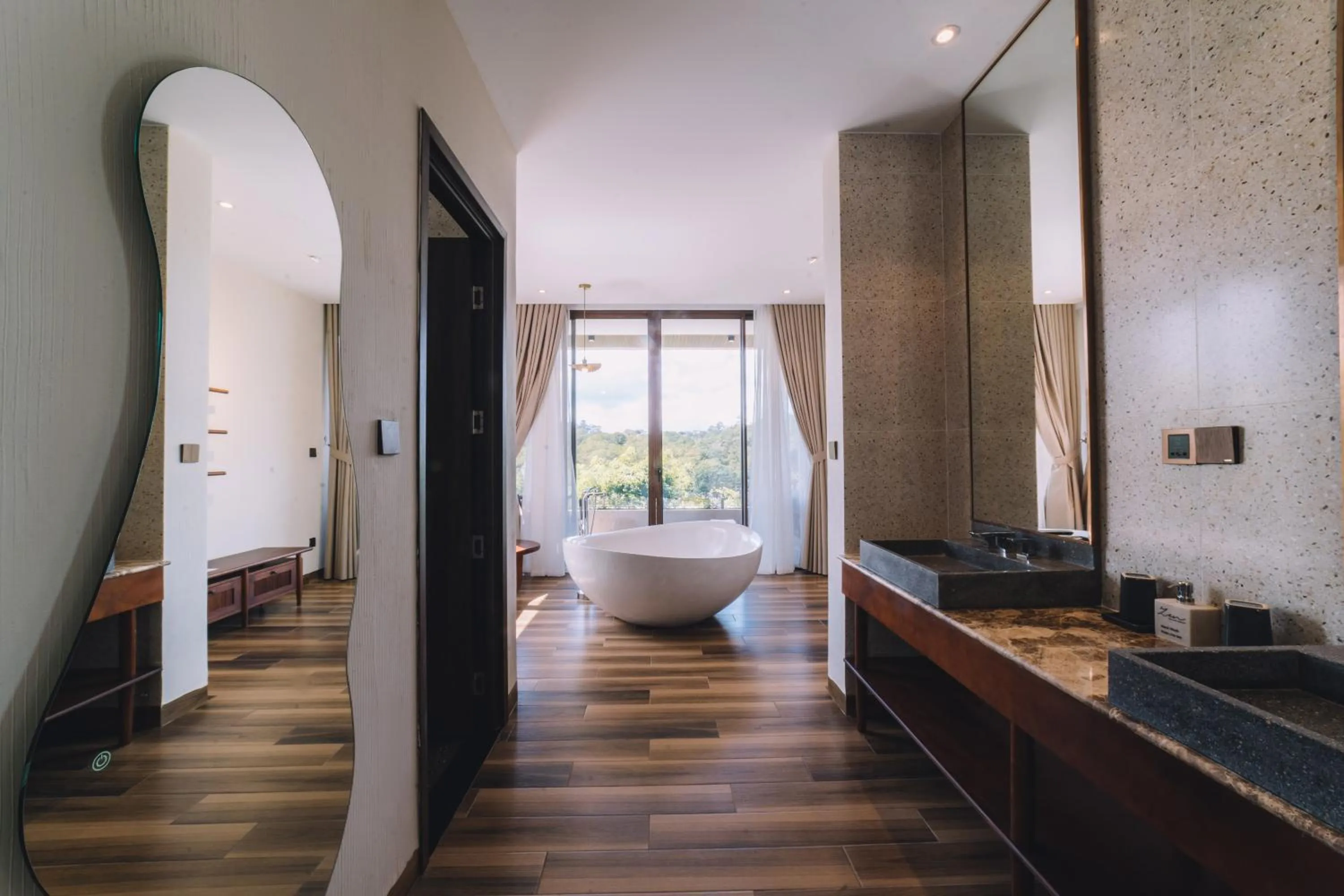 Photo of the whole room in Zen Valley Dalat