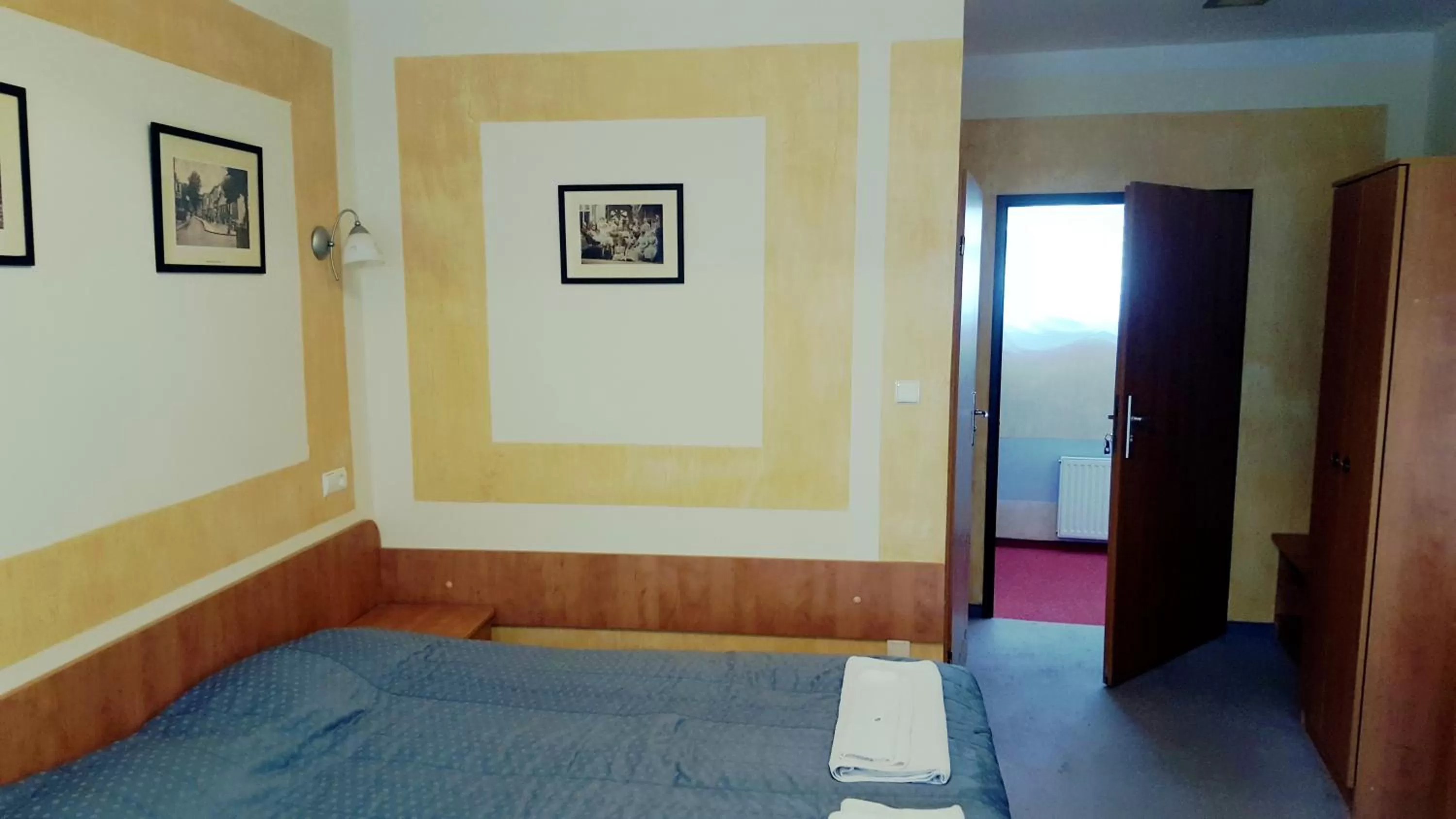 Property building, Bed in Rezydencja 5 Dębów