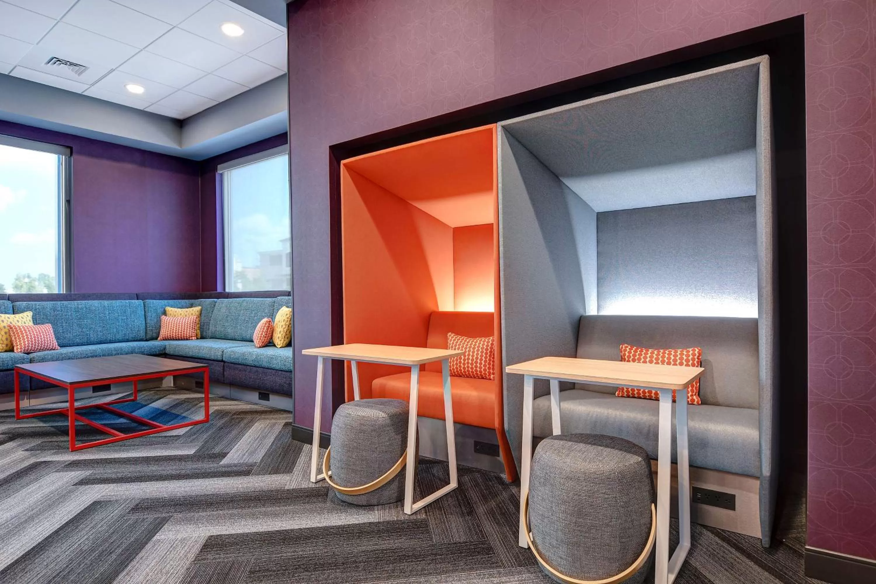 Lobby or reception in Tru By Hilton Macon North, Ga