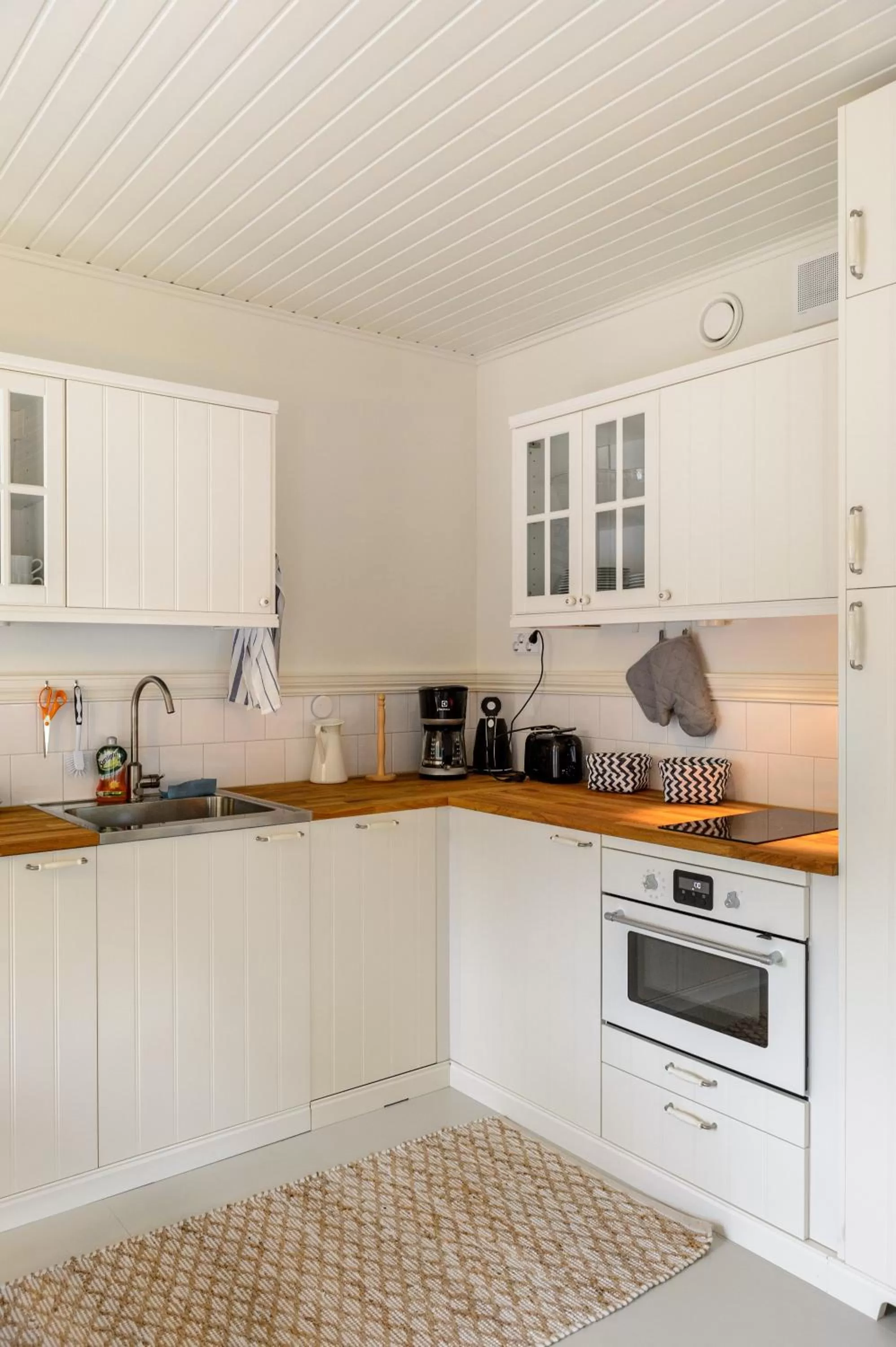 Coffee/tea facilities, Kitchen/Kitchenette in Hotel Bulevard