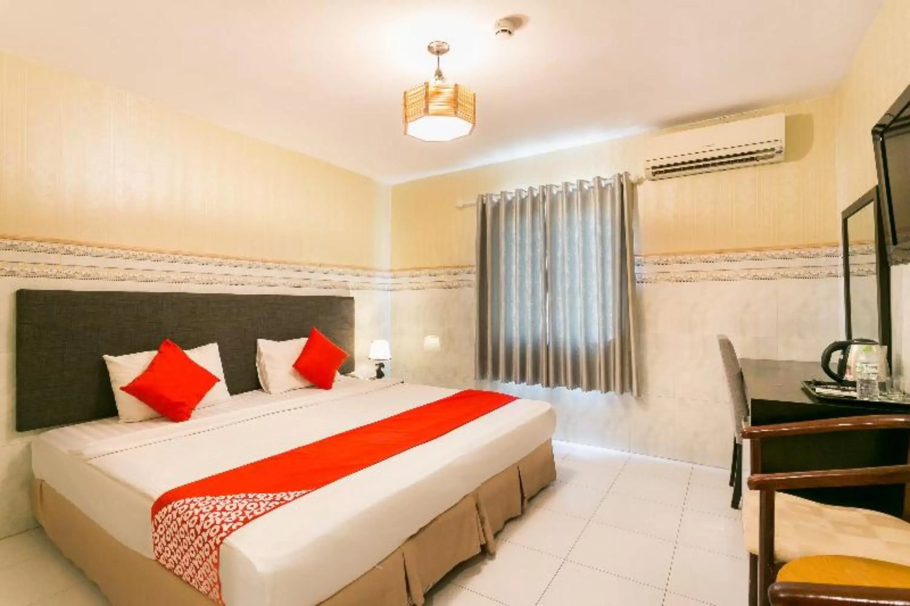 Bed in Centara Saigon Hotel