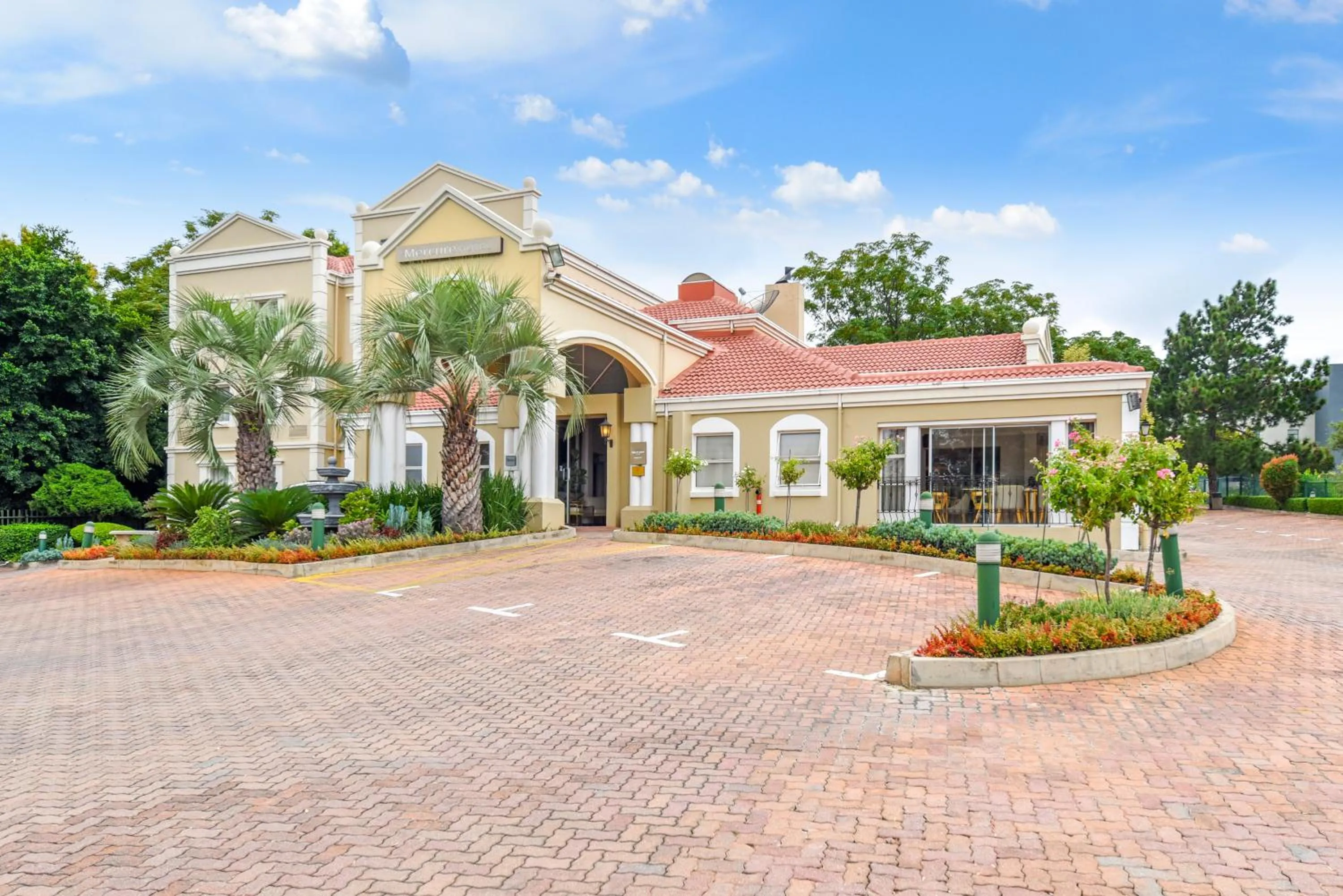 Property building in Mercure Johannesburg Midrand