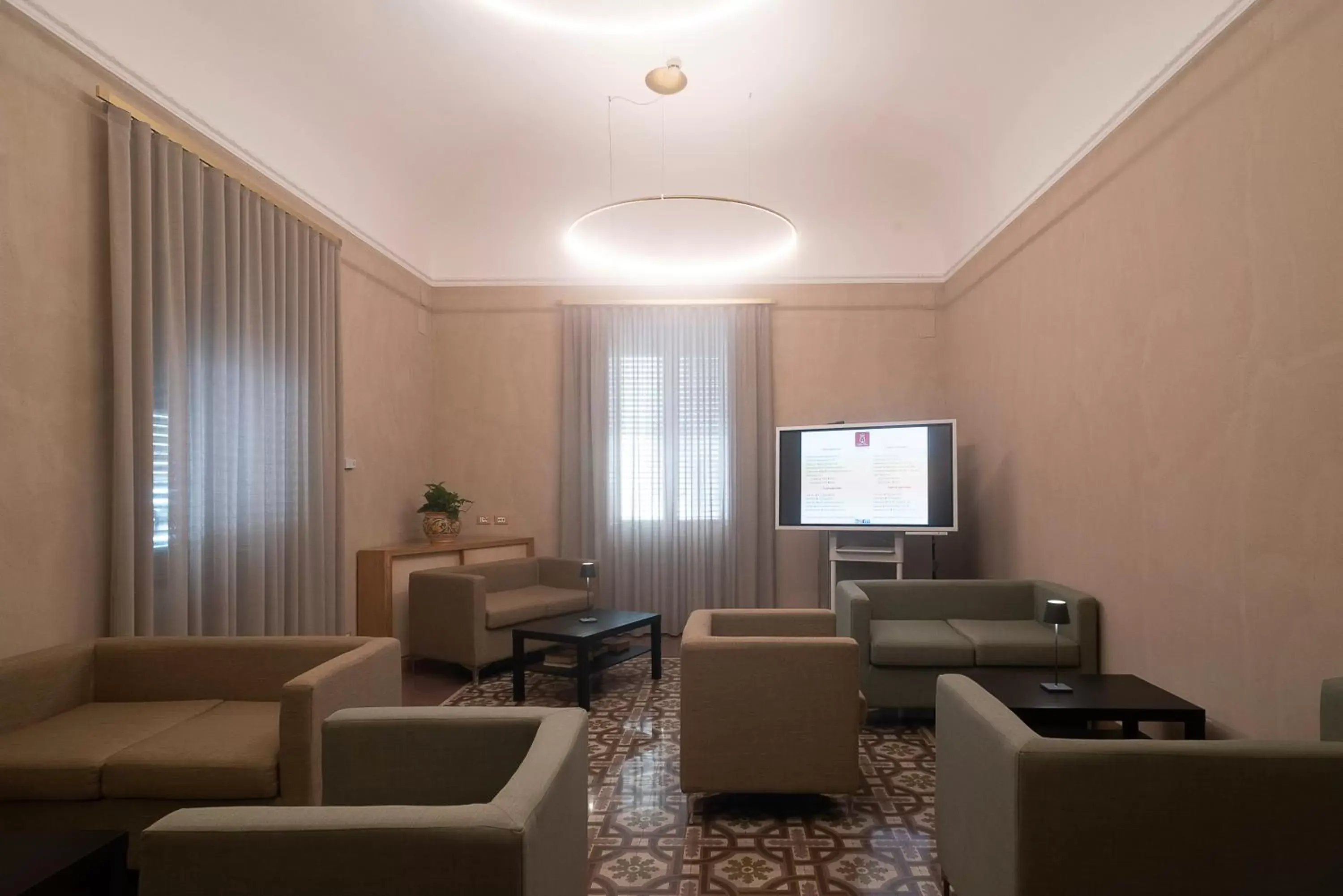 Lobby or reception, Seating Area in Hotel Tonic
