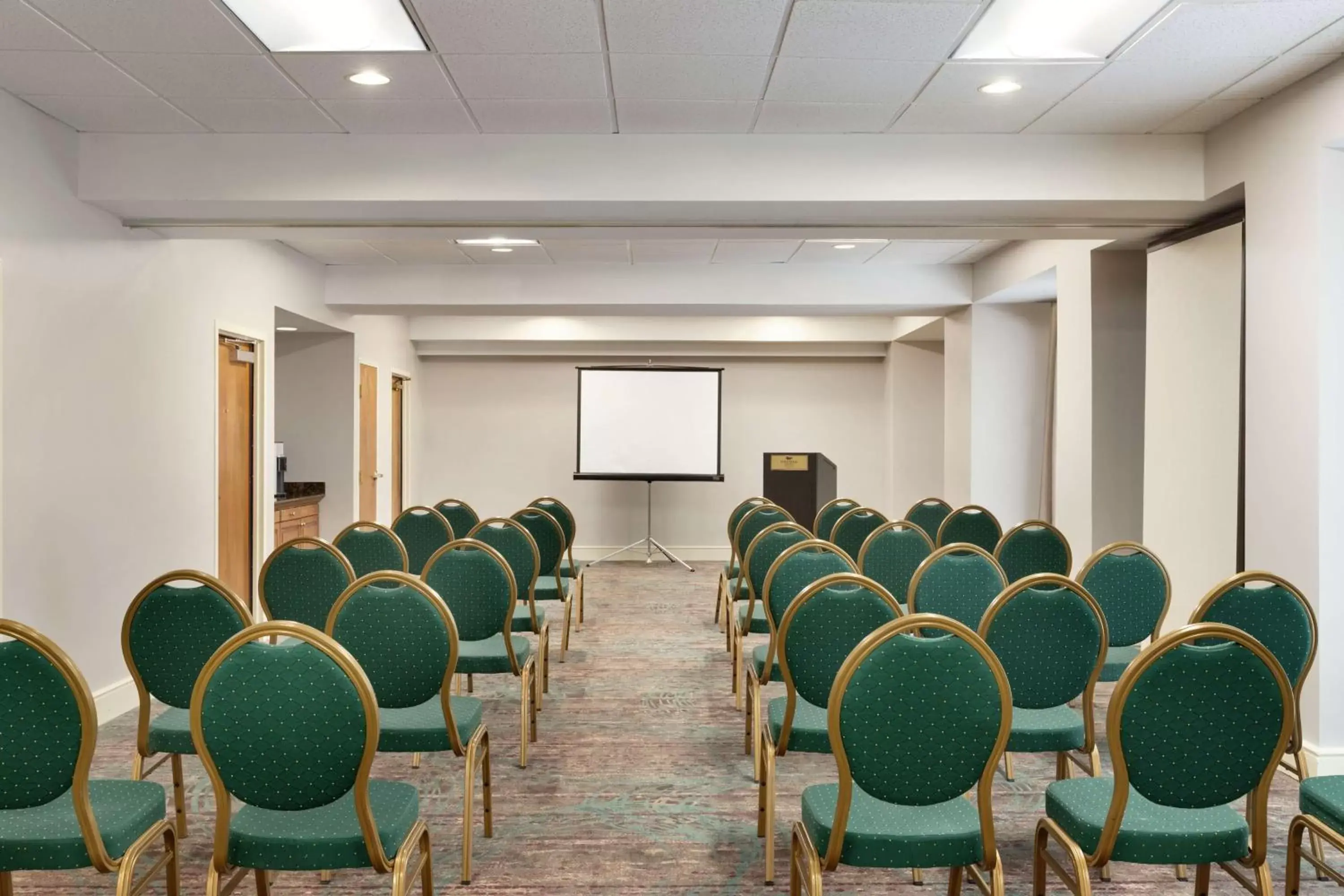 Meeting/conference room in Homewood Suites by Hilton St. Petersburg Clearwater