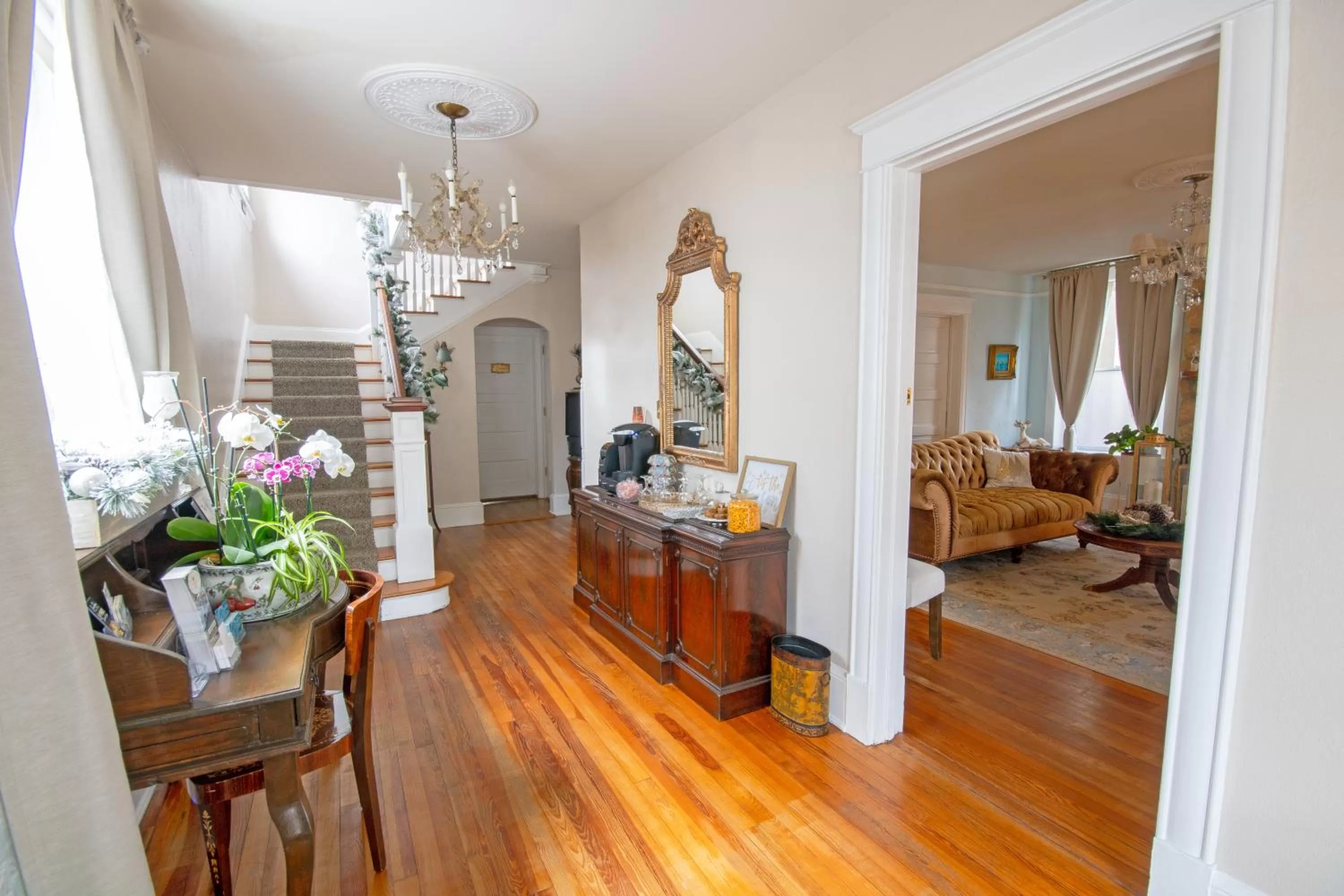 Seating Area in Inn on Charlotte