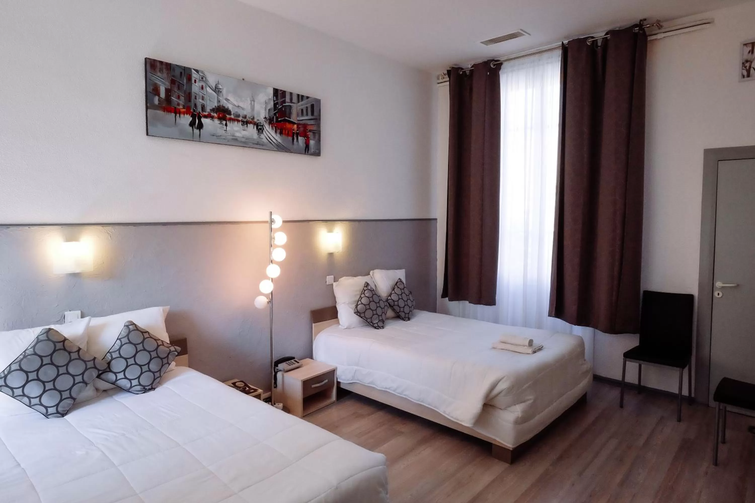 Bed in Hôtel Pedussaut