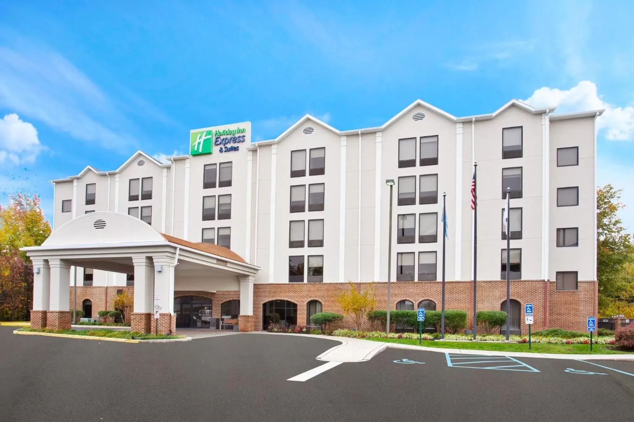 Property Building in Holiday Inn Express Hotel & Suites Dover, an IHG Hotel