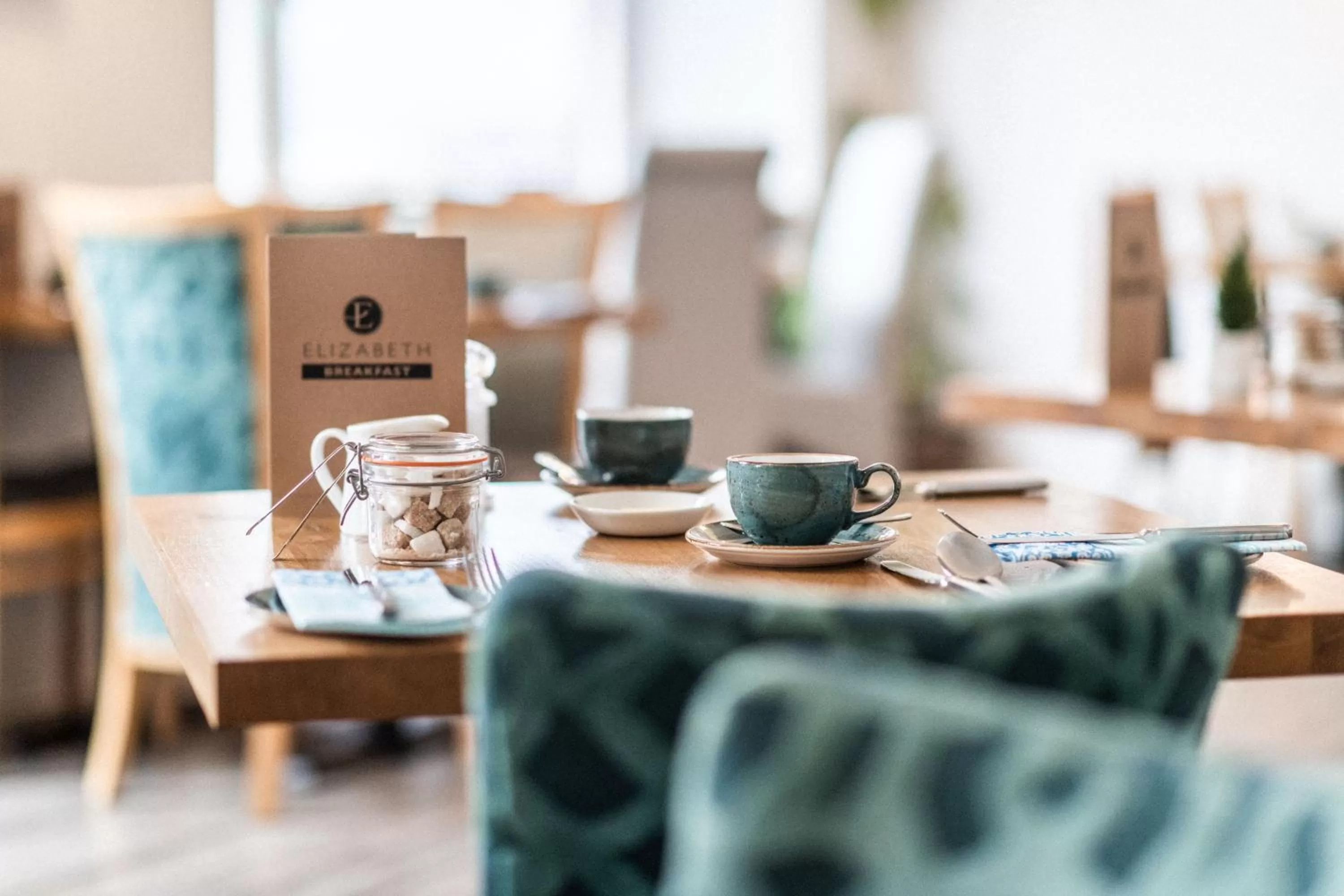 Restaurant/places to eat in The Elizabeth