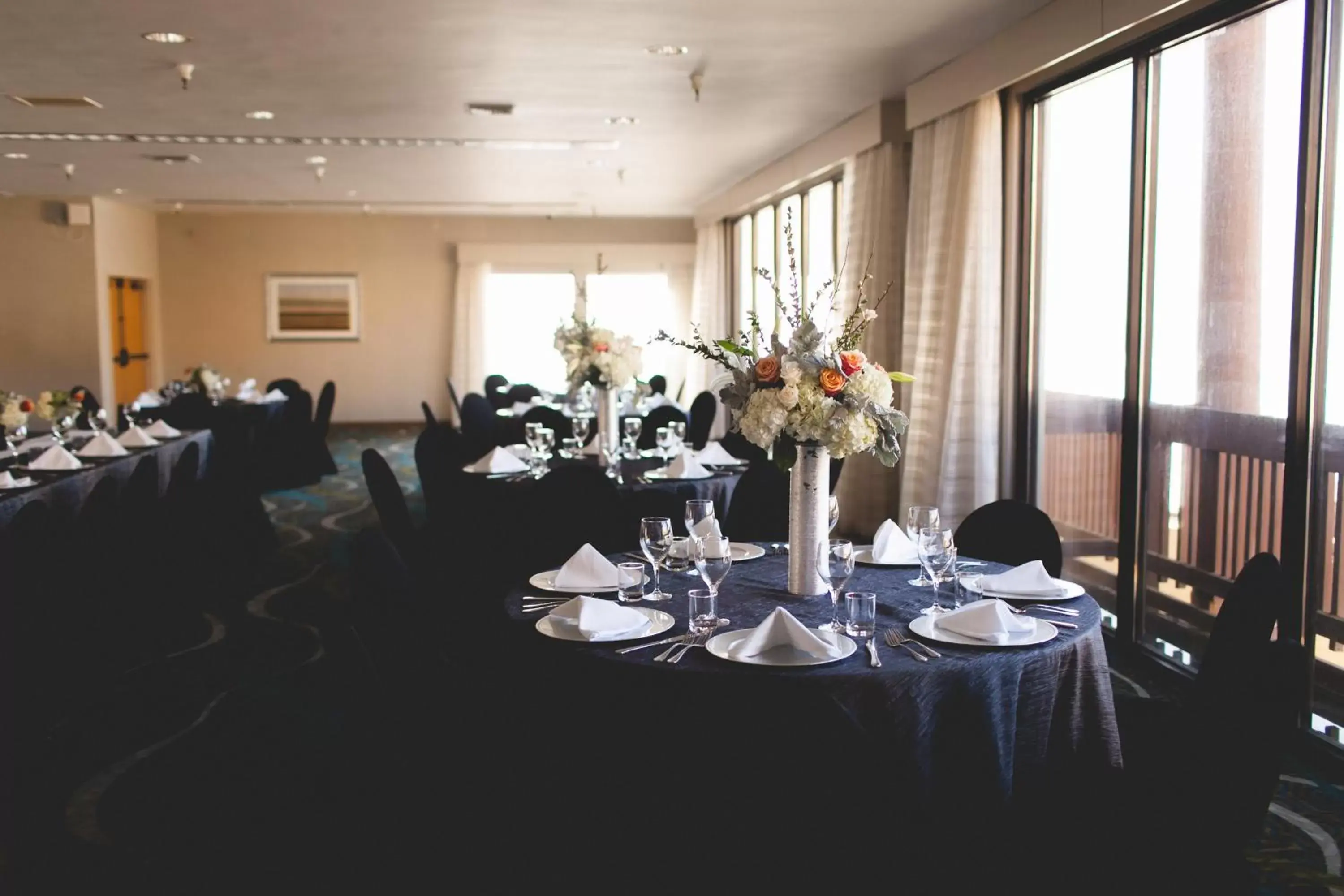 Banquet/Function facilities, Restaurant/Places to Eat in Pacifica Lighthouse Hotel Trademark Collection by Wyndham