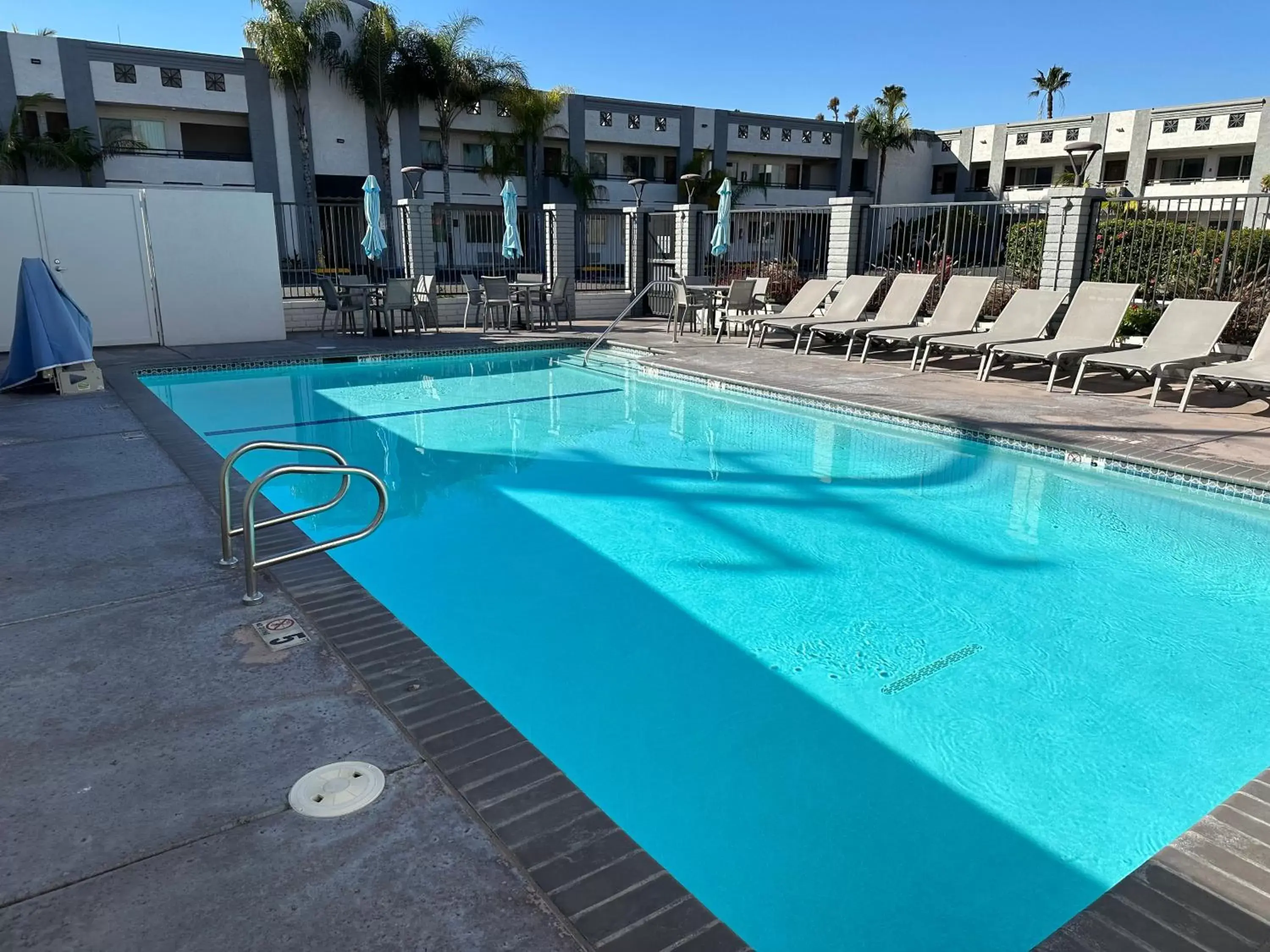 Swimming Pool in Solara Inn and Suites