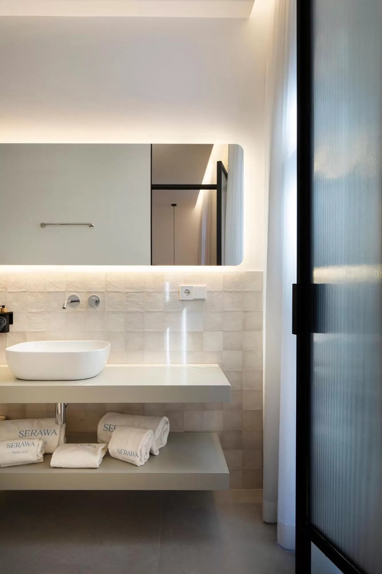 Bathroom in Hotel Serawa Alicante