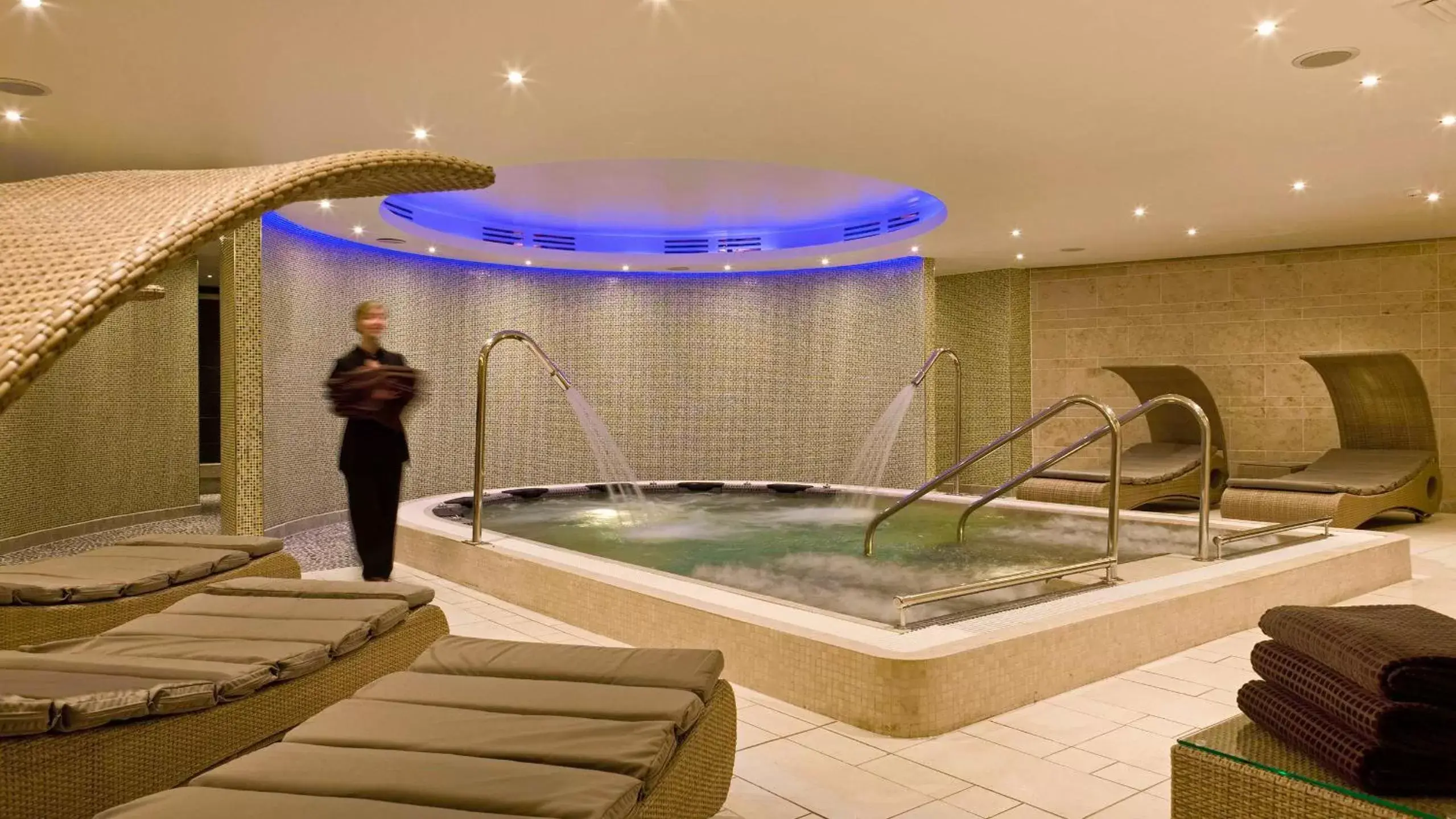 Spa and wellness centre/facilities, Swimming Pool in Sofitel London Heathrow