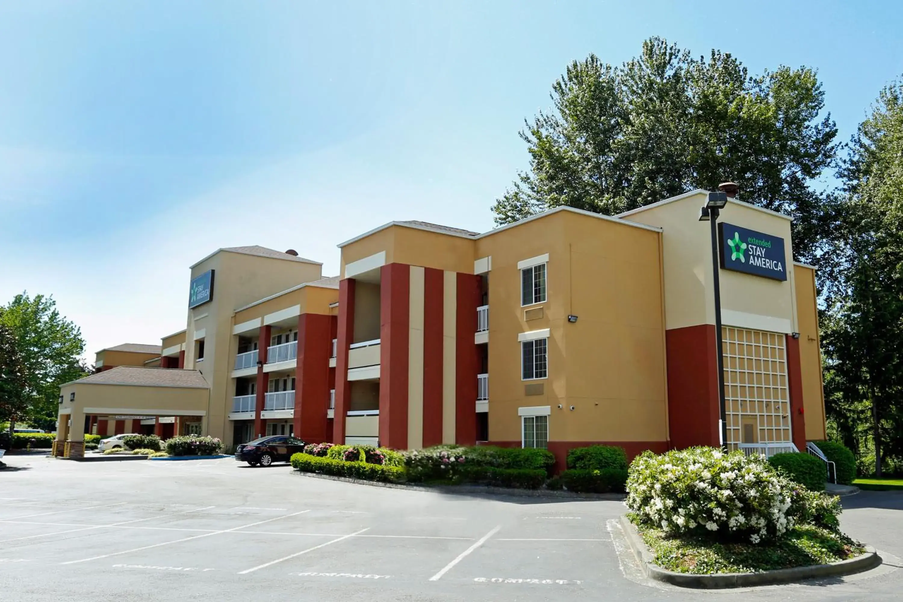 Property Building in Extended Stay America Suites - Seattle - Southcenter
