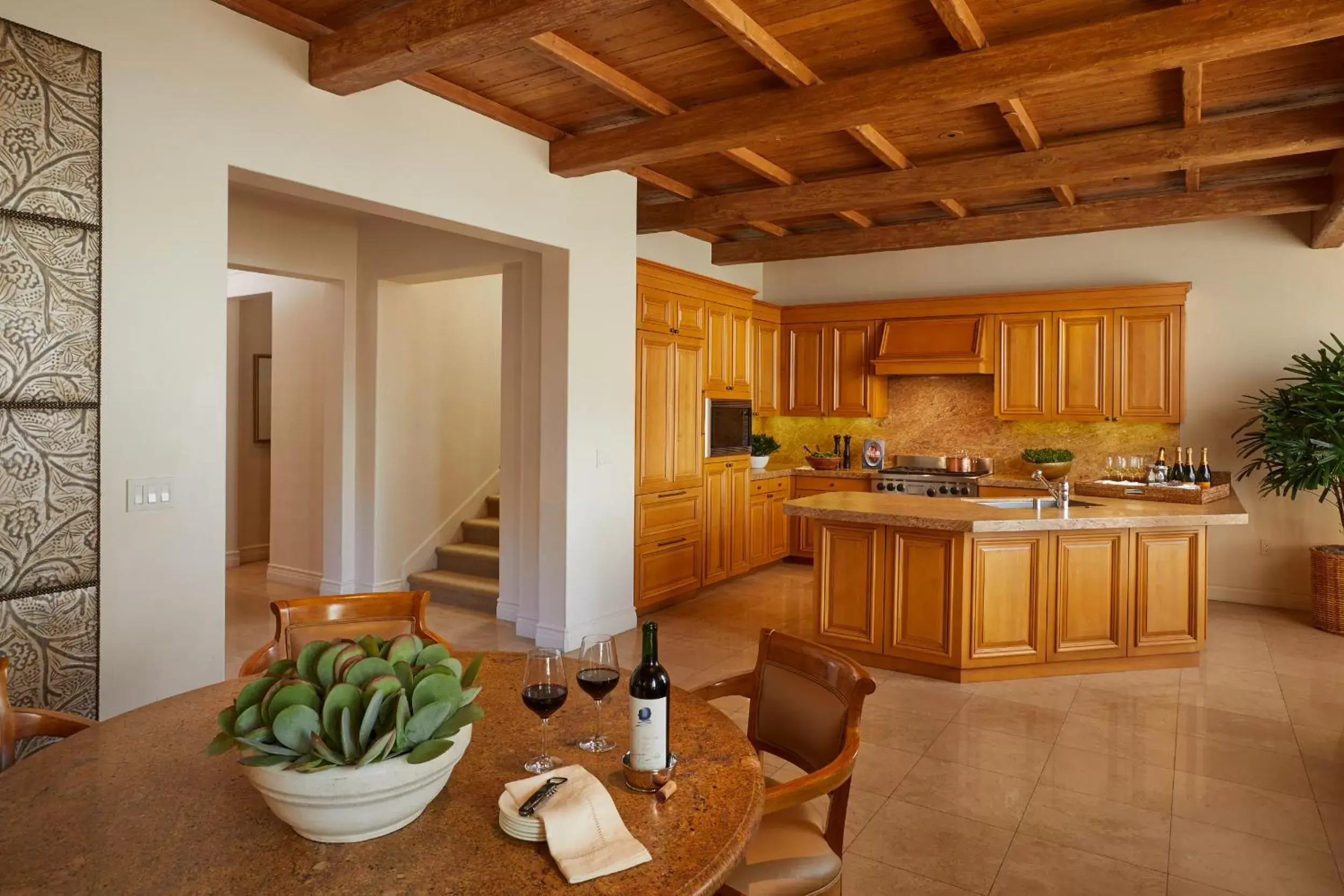 Kitchen or kitchenette, Kitchen/Kitchenette in Resort at Pelican Hill