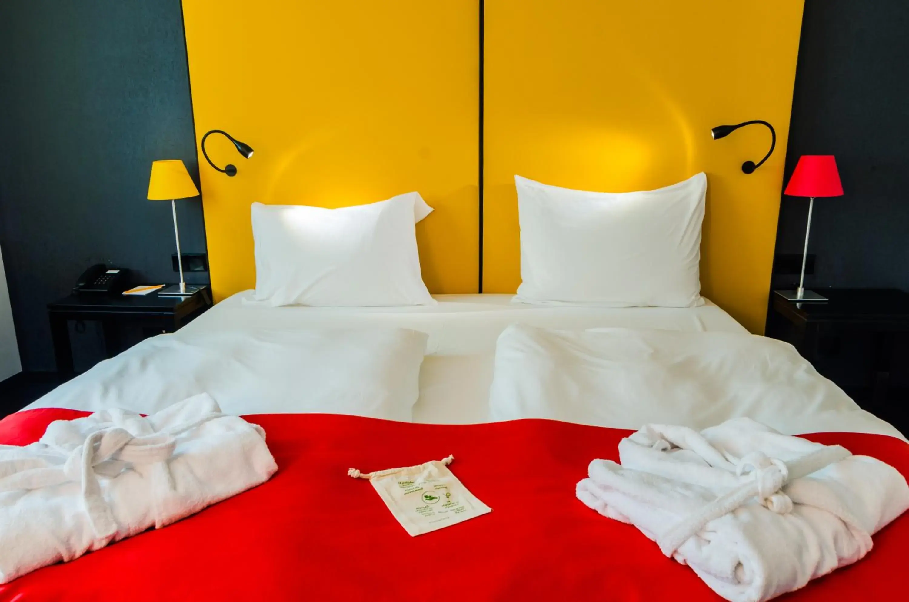 Bed in Vienna House Easy By Wyndham Airport Bucharest