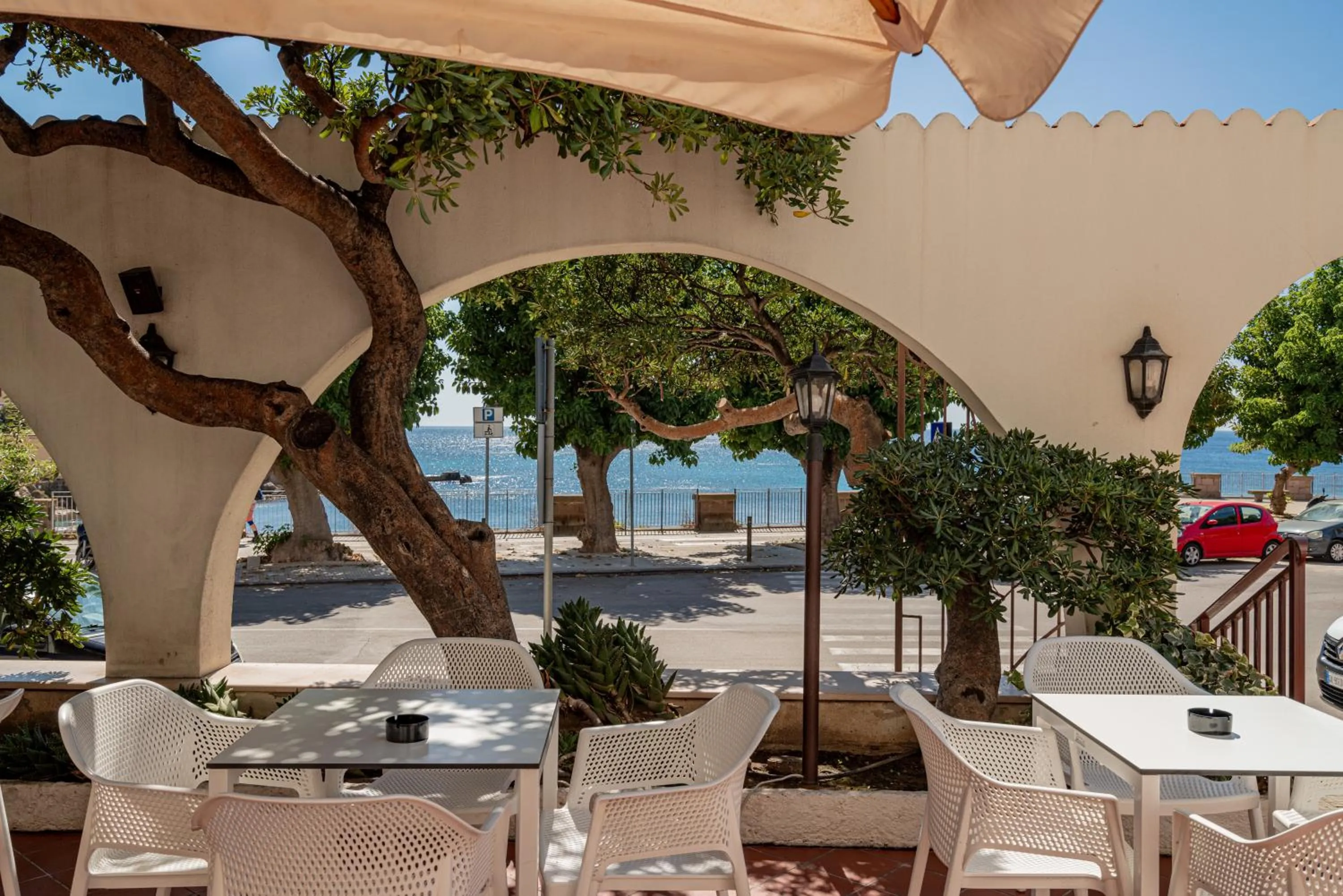 Property building in Hotel El Balear