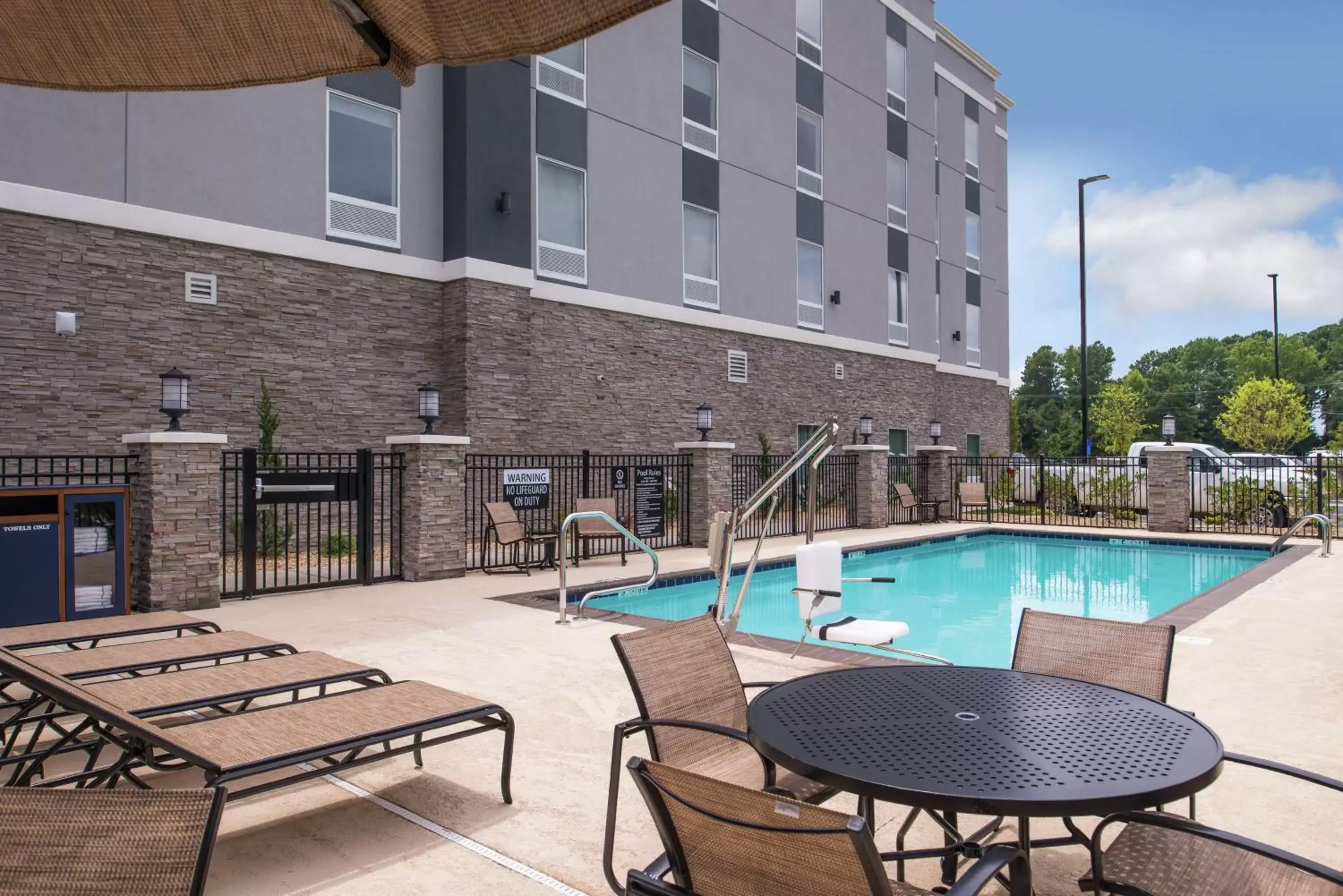 Pool view, Swimming Pool in Hampton Inn Benson